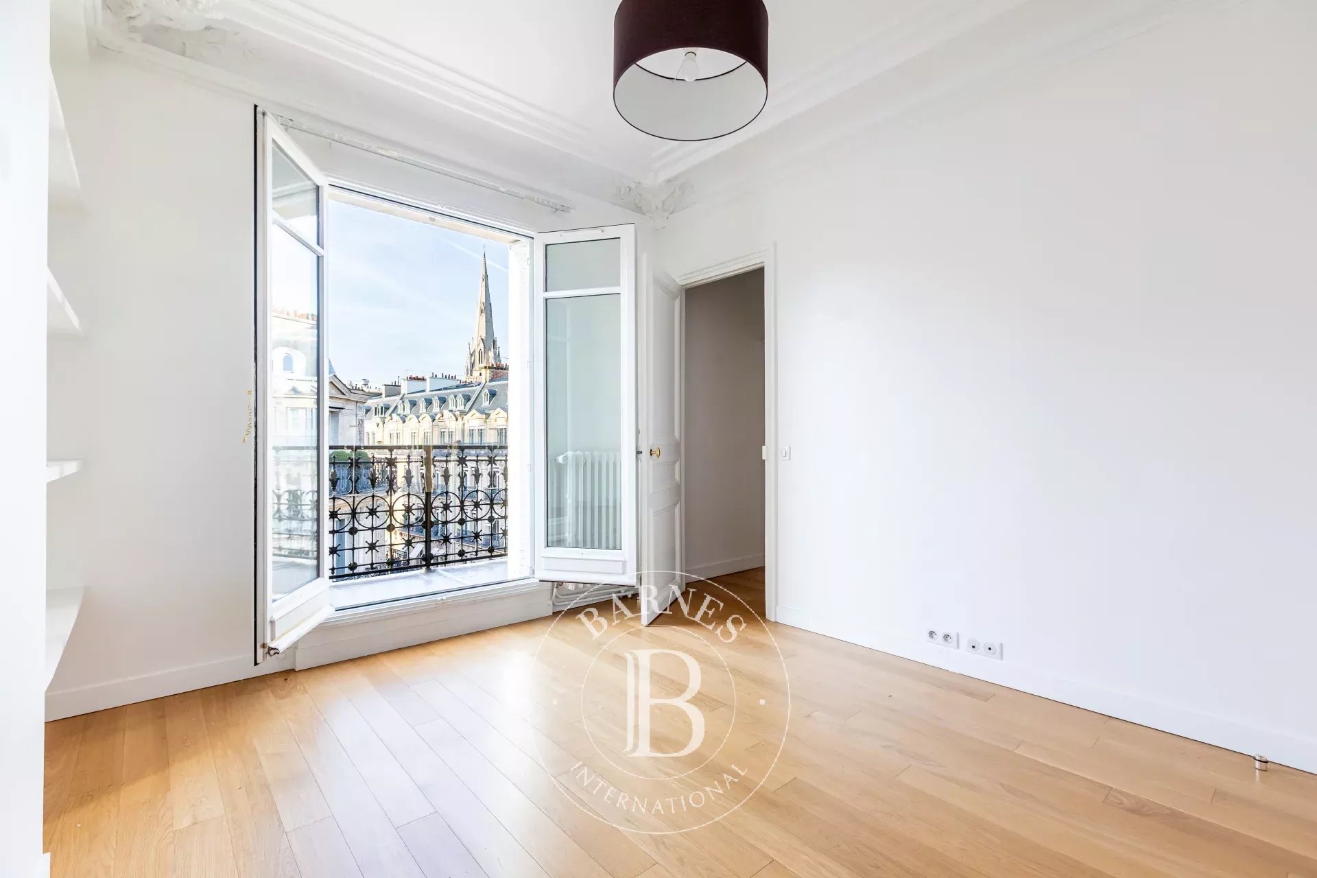 Daire Paris 8ème - picture 9