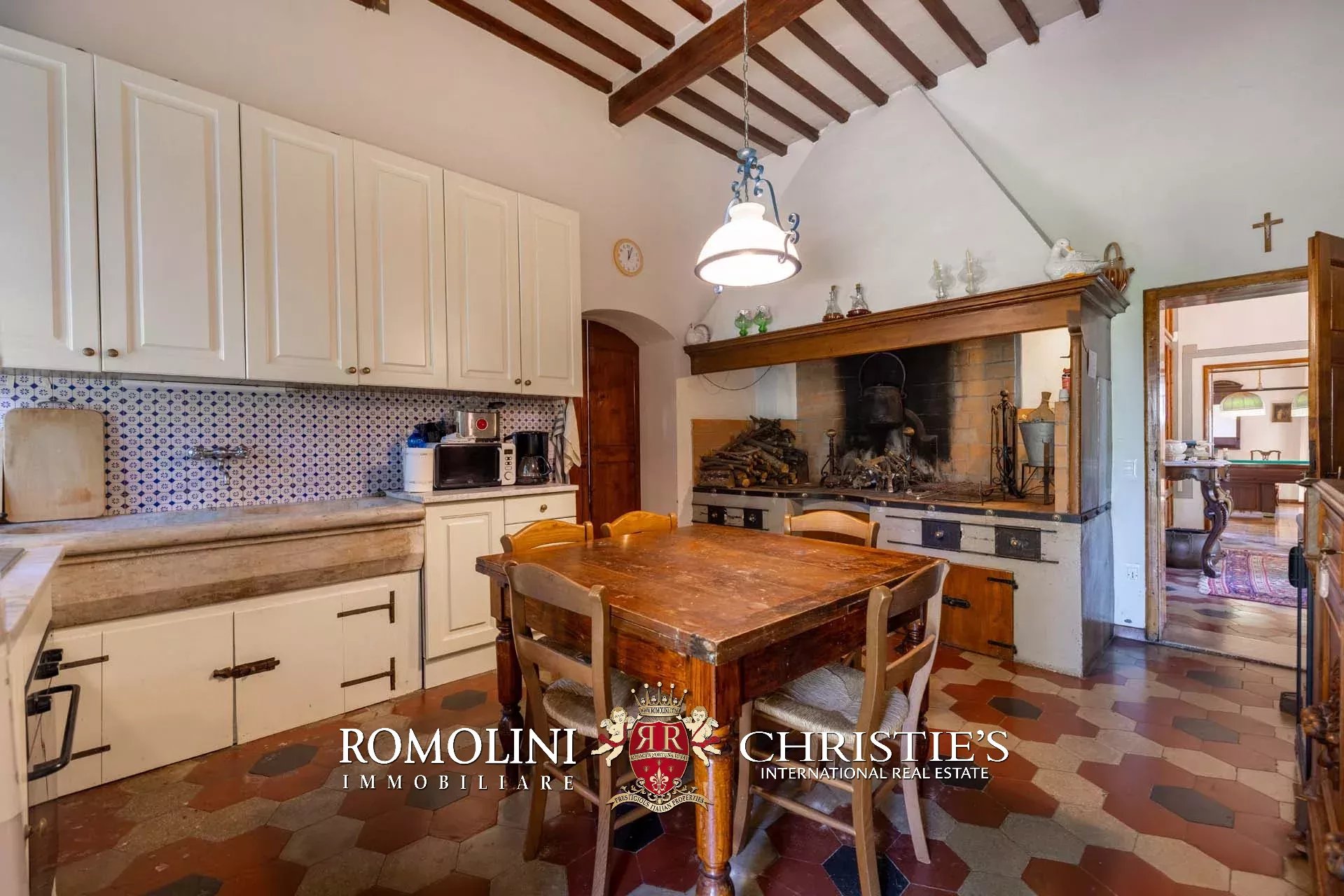 30 Bedroom Vineyard's Image 36