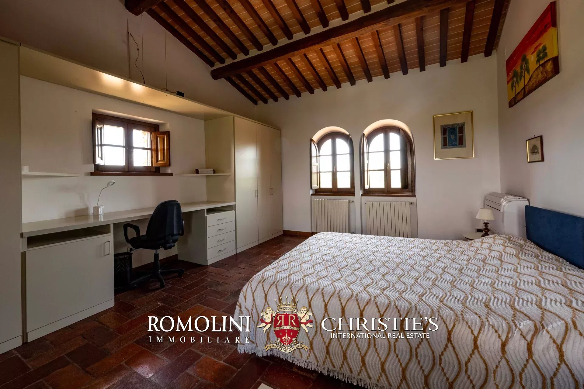 5 Bedroom Villa/Townhouse's Image 32