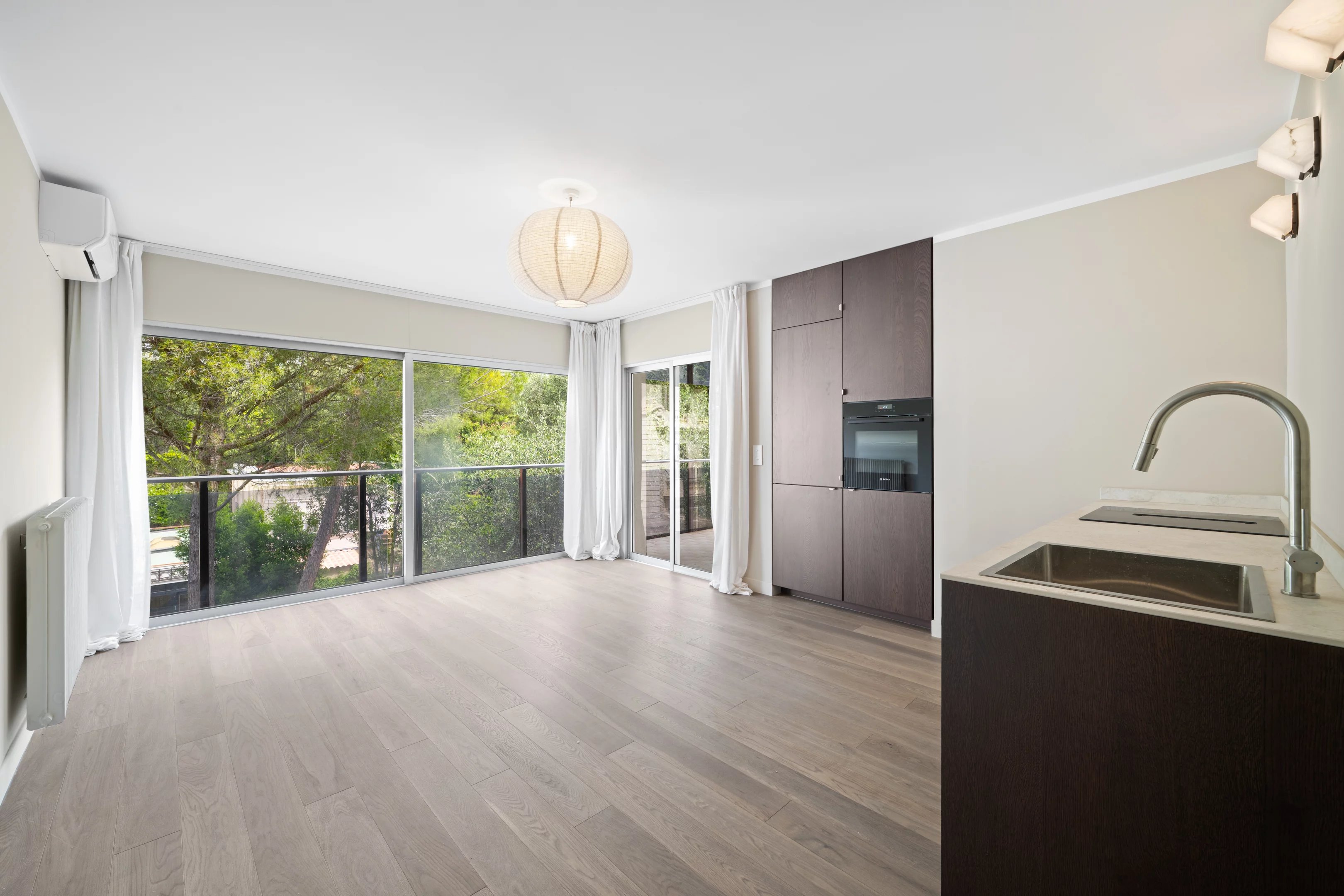 Bas Cimiez – Appartement rénové avec terrasses