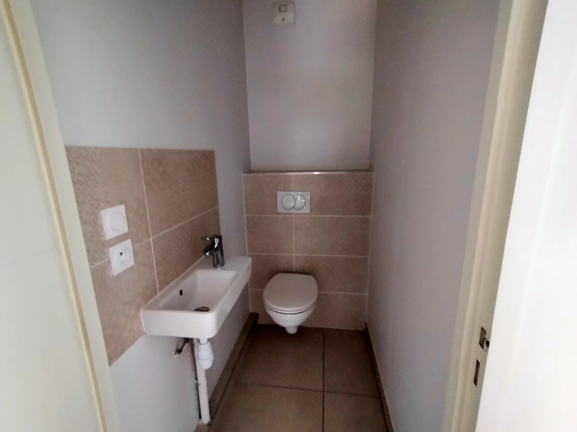 5249738 Location Lyon 9ème