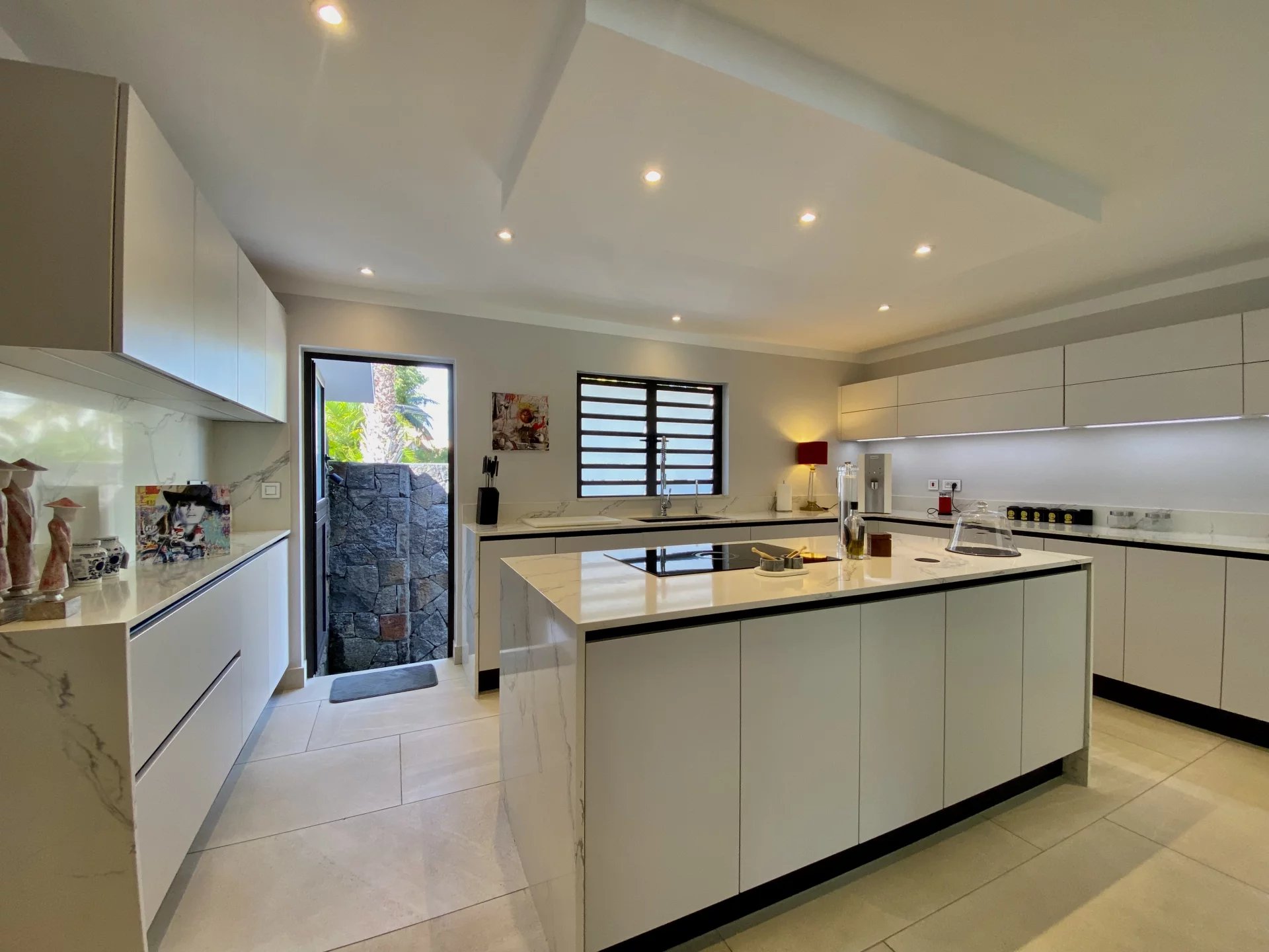 Villa Belle Mare - picture 13