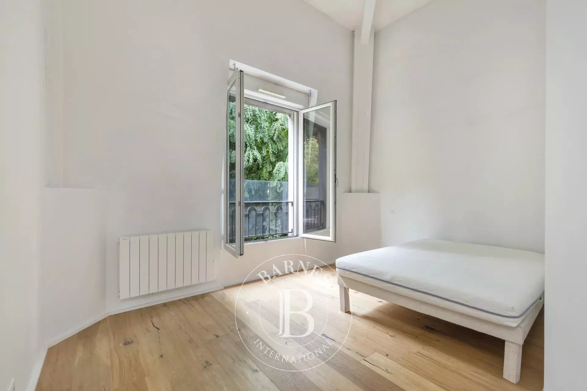 Saint-Cloud  - Appartement 7 Pi&egrave;ces 4 Chambres - picture 8