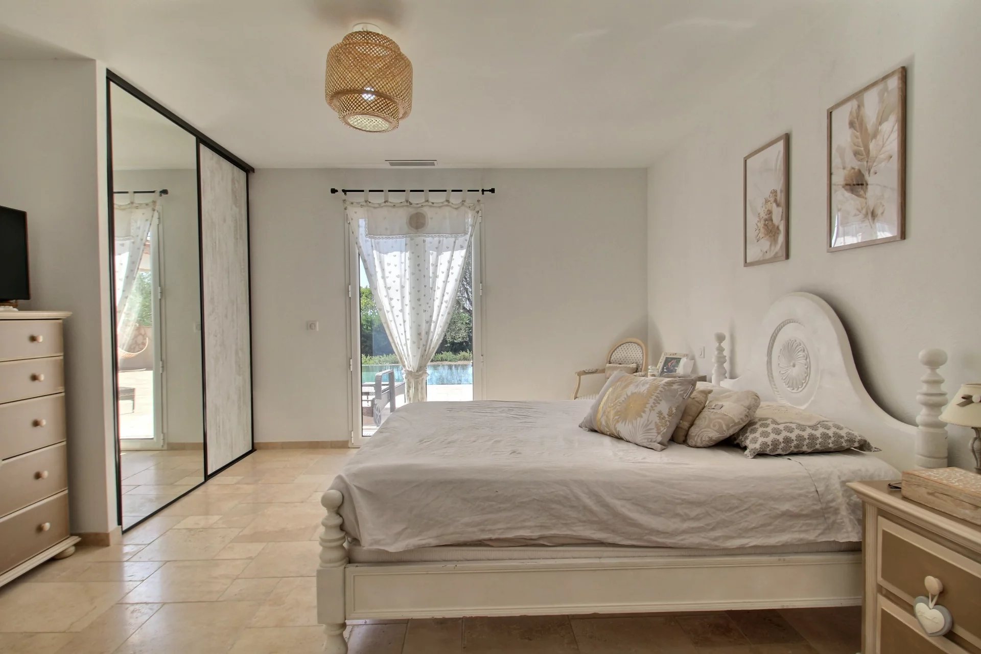 Recently built house walking distance to the village with independent apartment - Callian Recently built house walking distance to the village with independent apartment - Callian