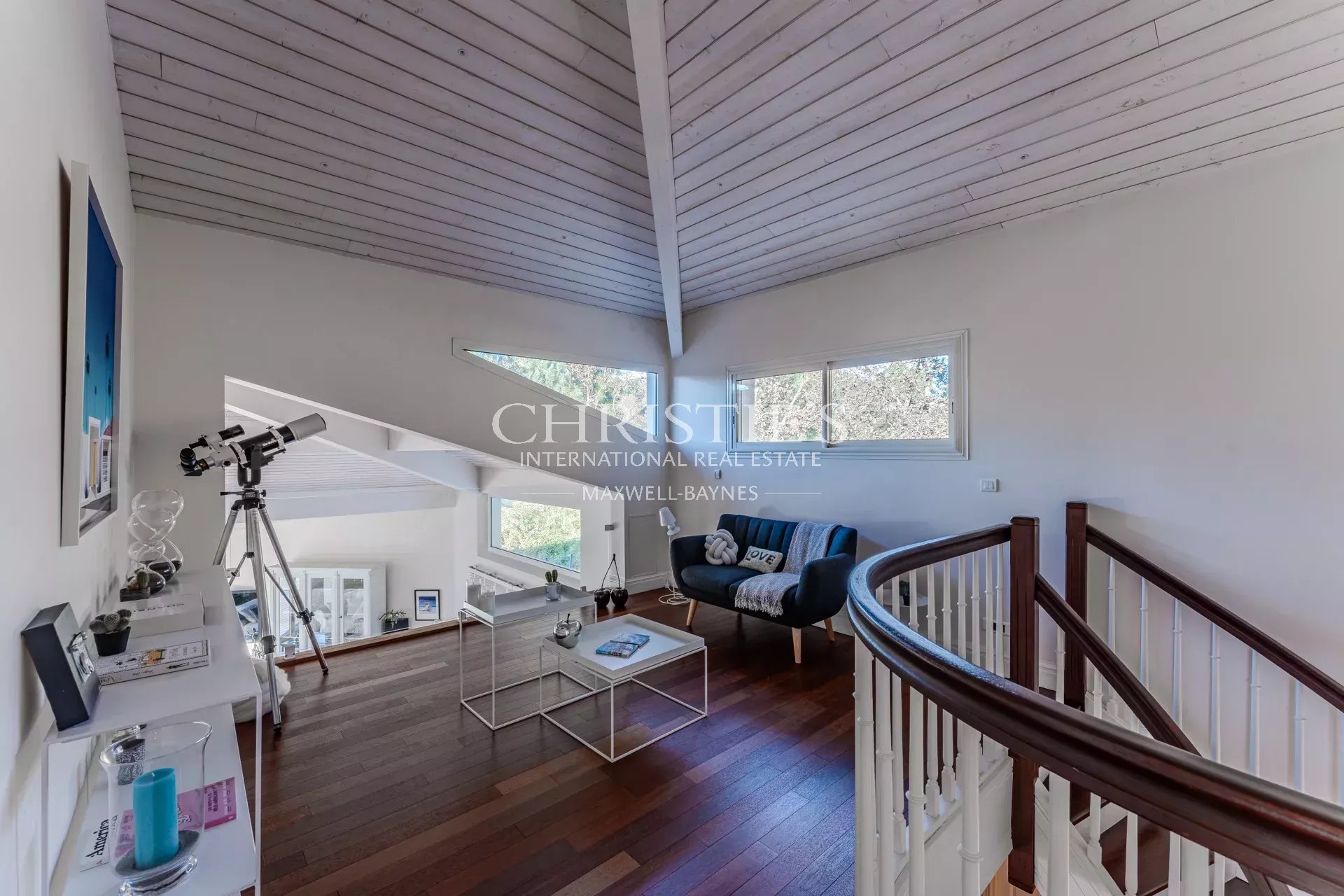 4 Bedroom Villa/Townhouse's Image 7