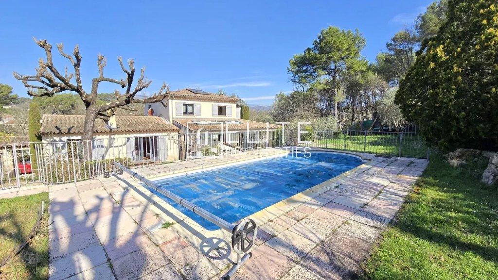 Villa for sale in Mouans-sartoux — 6 ROOMS HOUSE OF 200 m² IN A QUIET LOCATION + POOL – MOUANS-SARTOUX