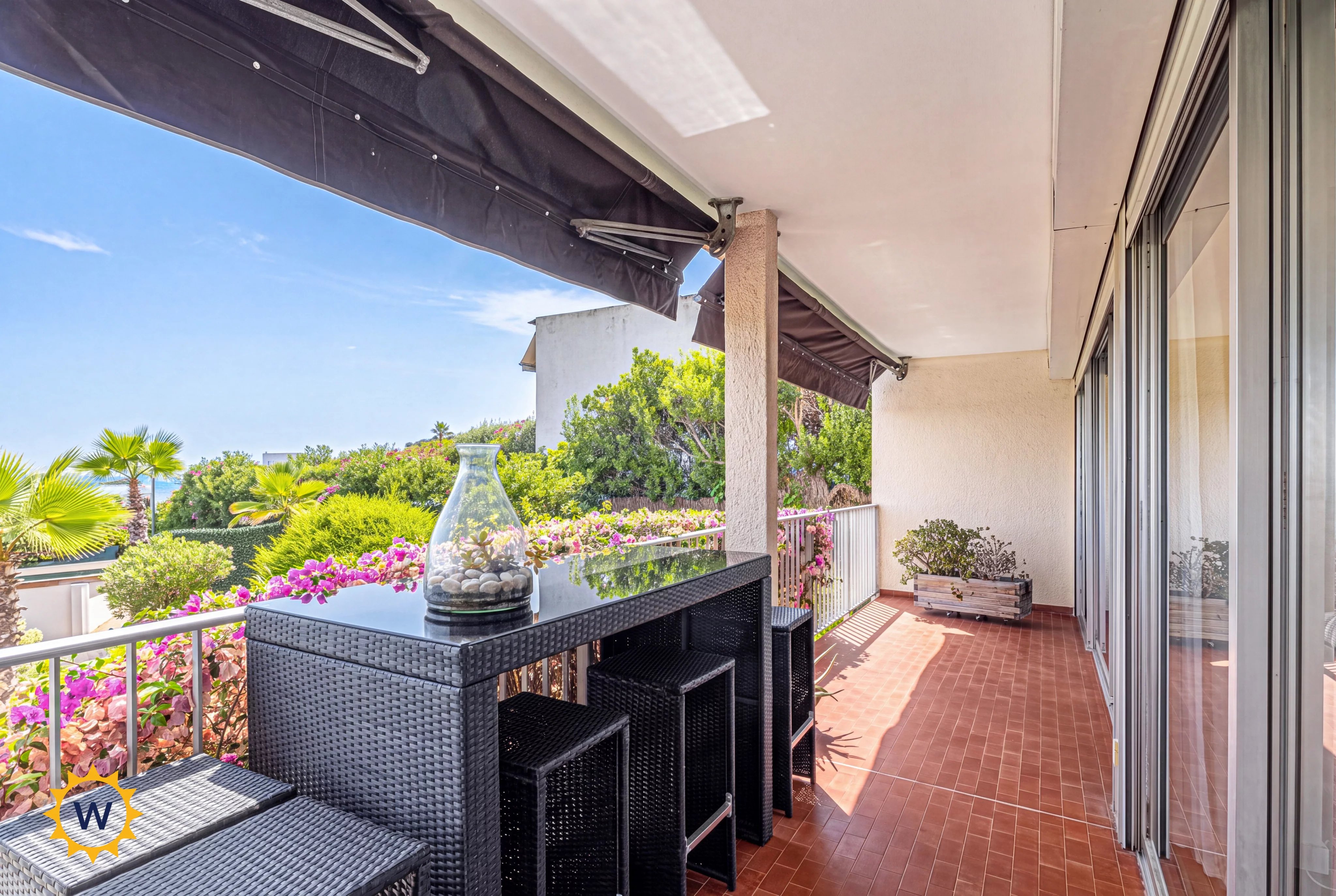 Domaine Hameau de Puissanton – Maison 148m² avec vue mer panoramique, jardin, piscine et tennis — photo 8