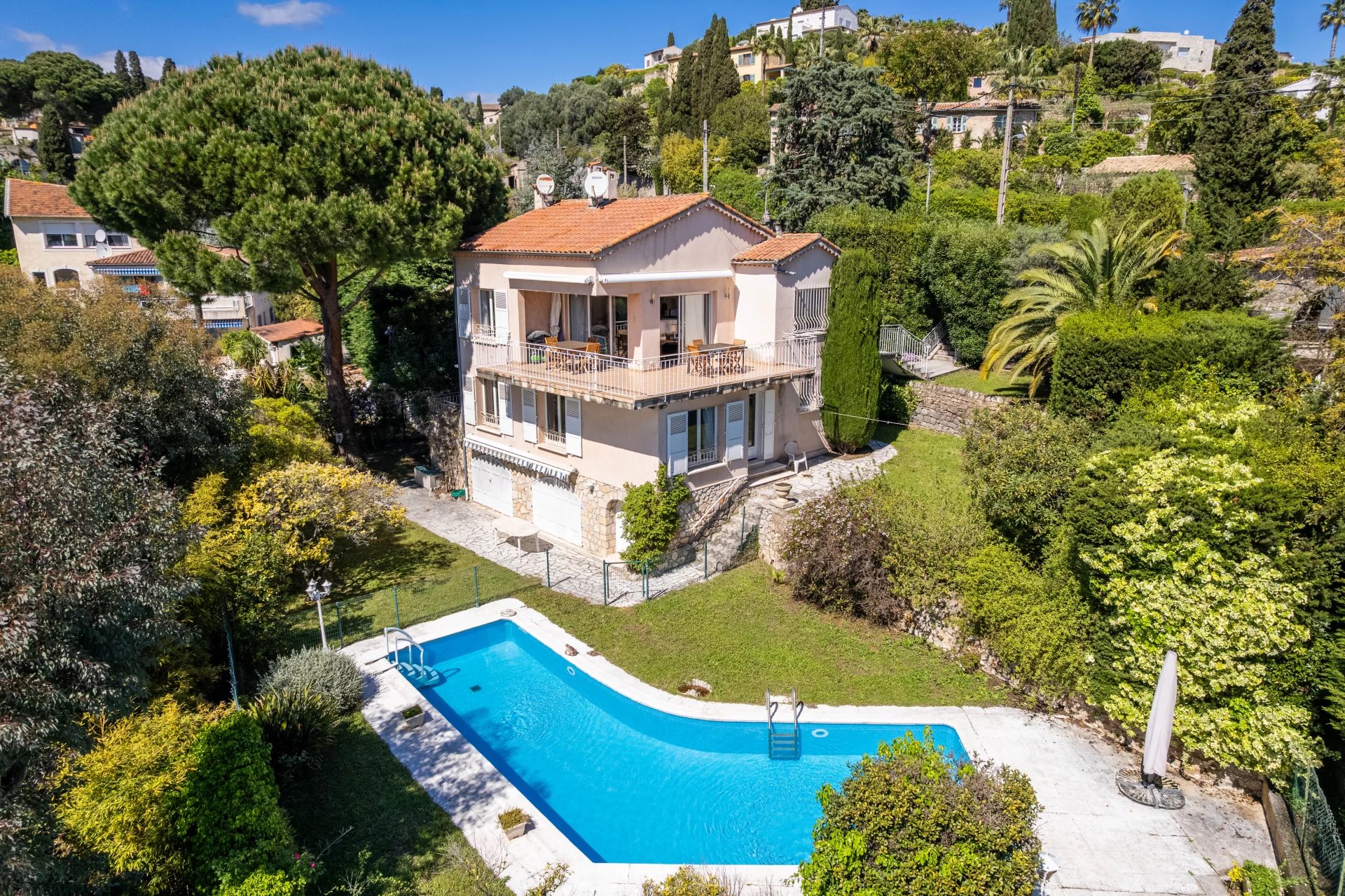 Agence immobilière de 