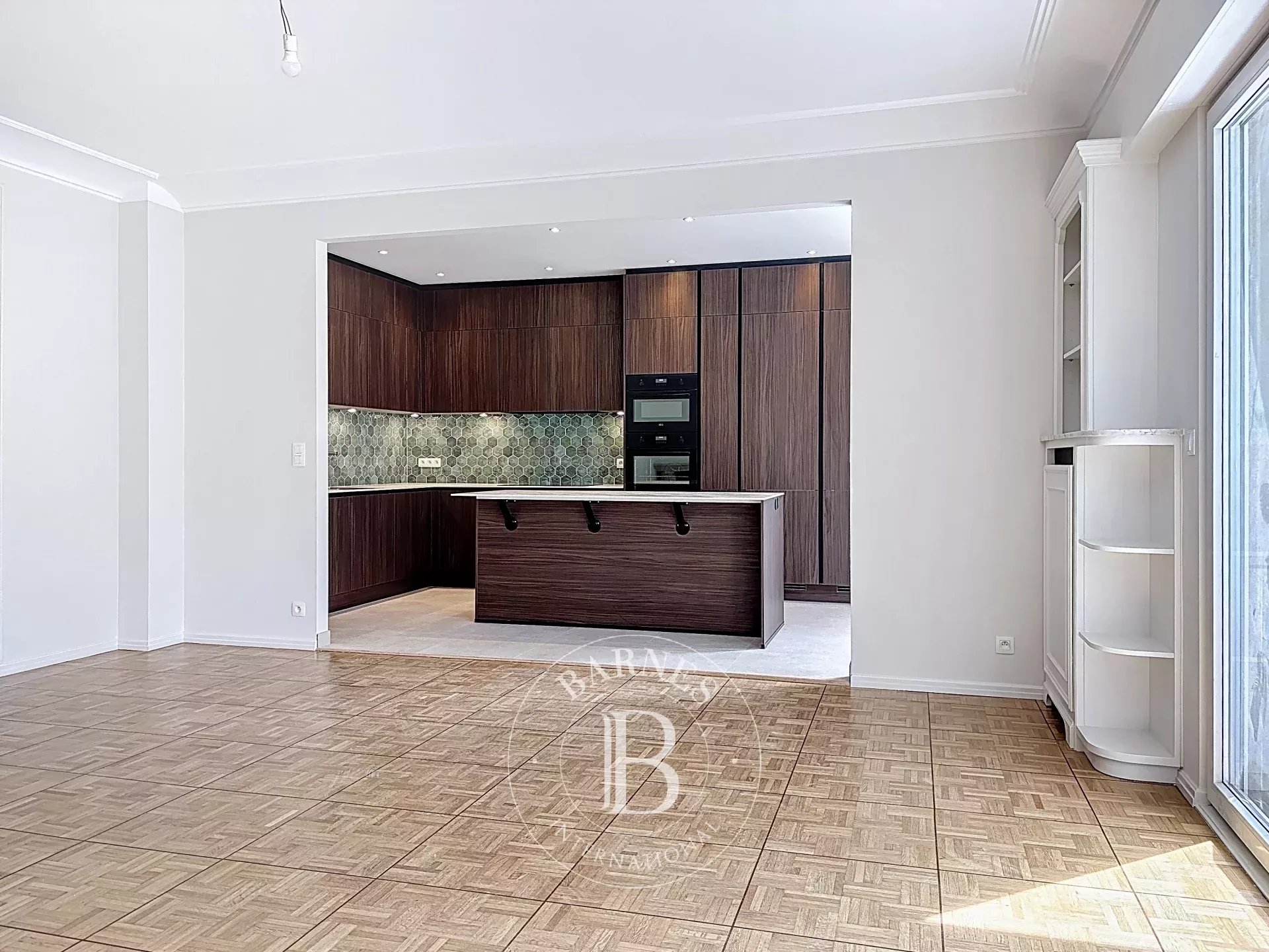 Uccle Churchill - Appt 3 ch, 2 sdb, terrasses, garage