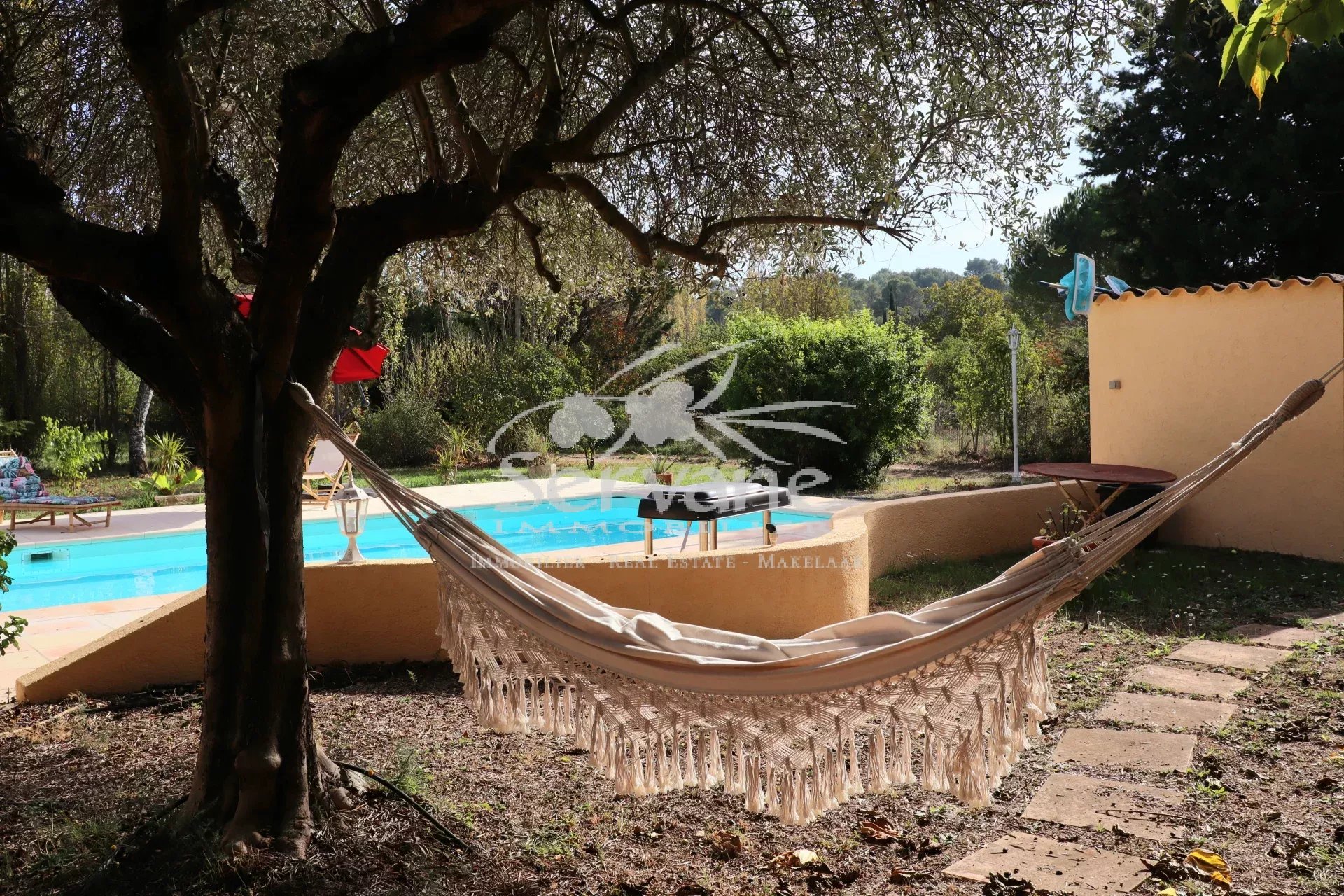 LORGUES VILLA T4 SUR 3220 m²