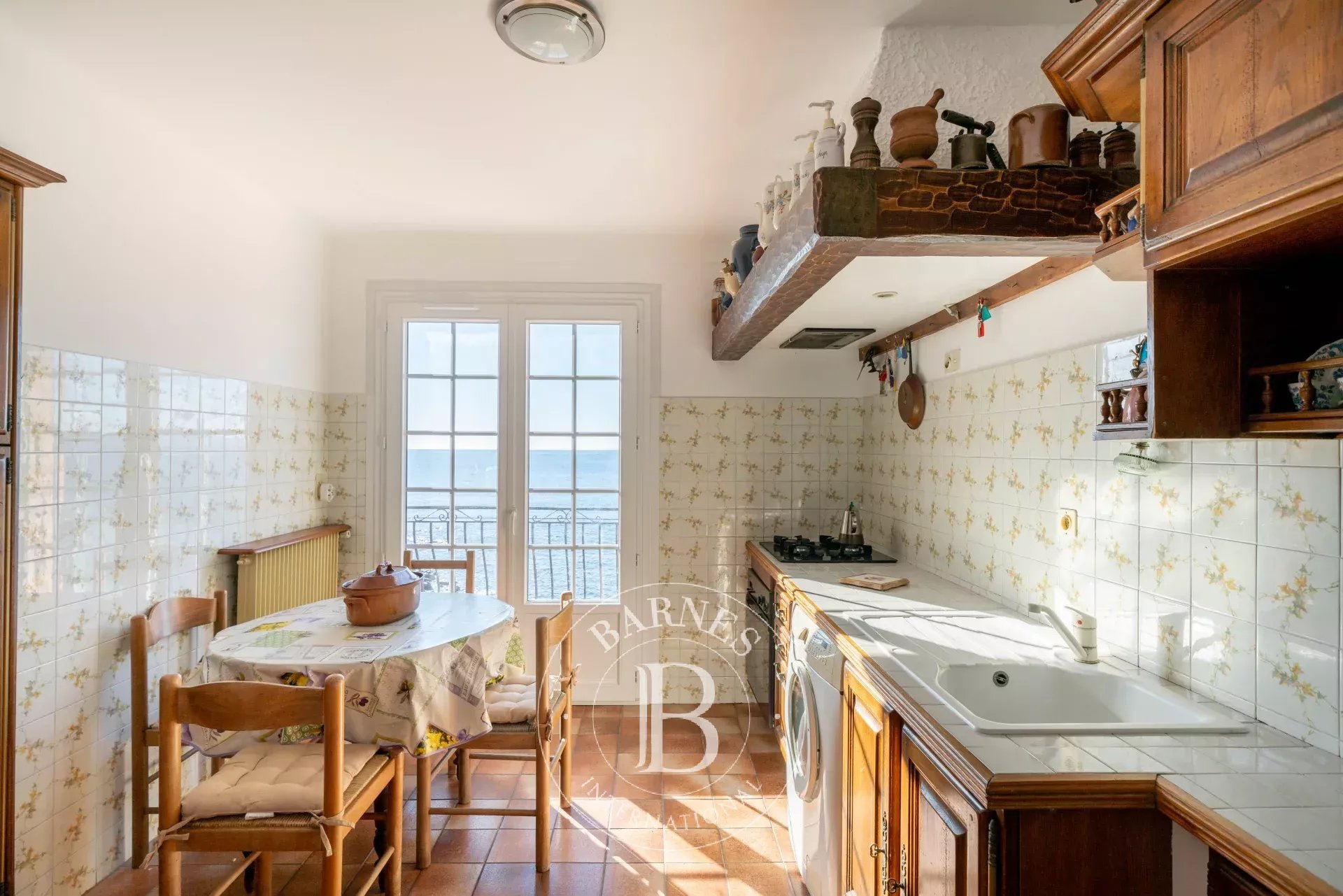 Villa Saint-Raphaël - picture 4