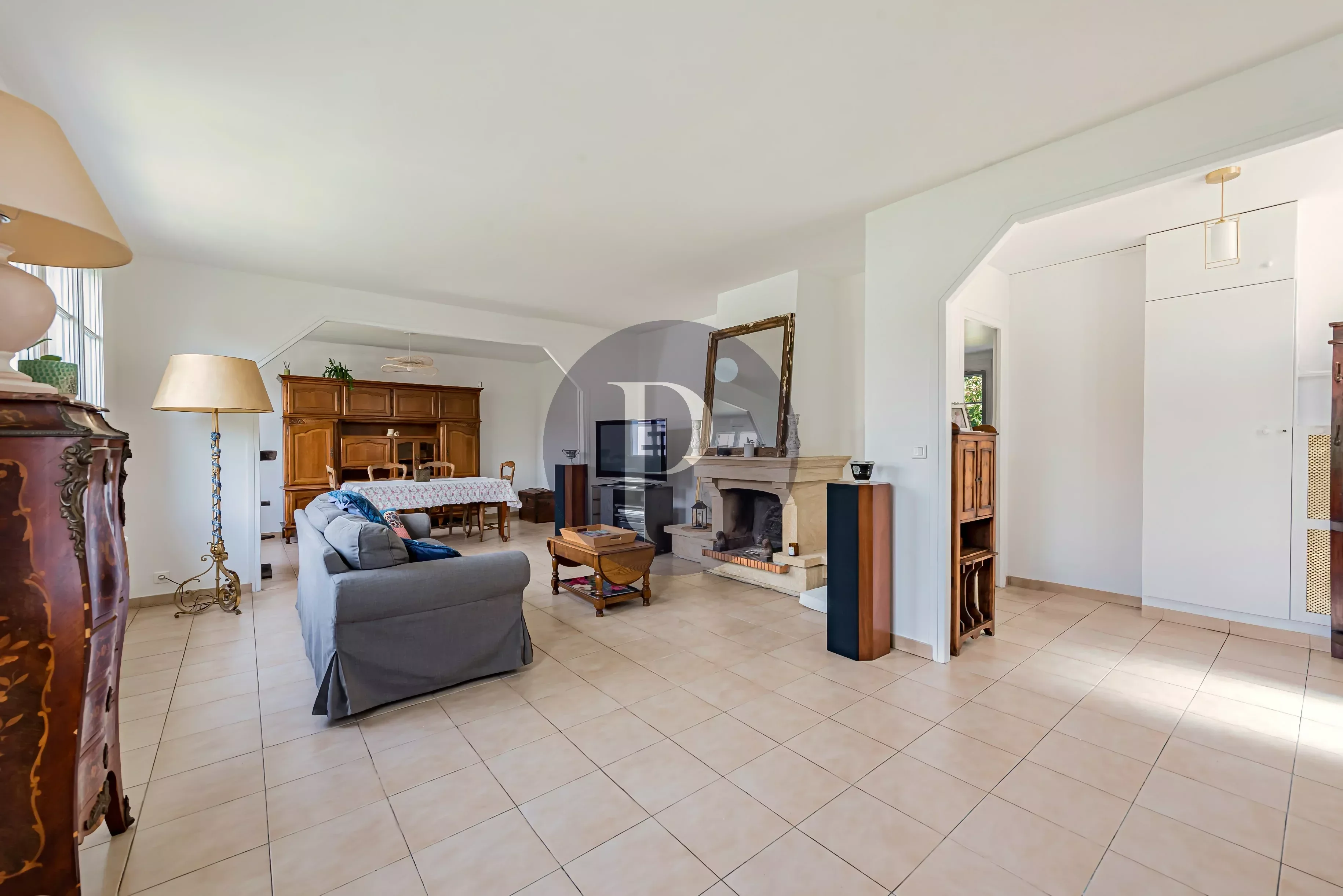 vente-maison-7-pieces-lhay-les-roses-87176632