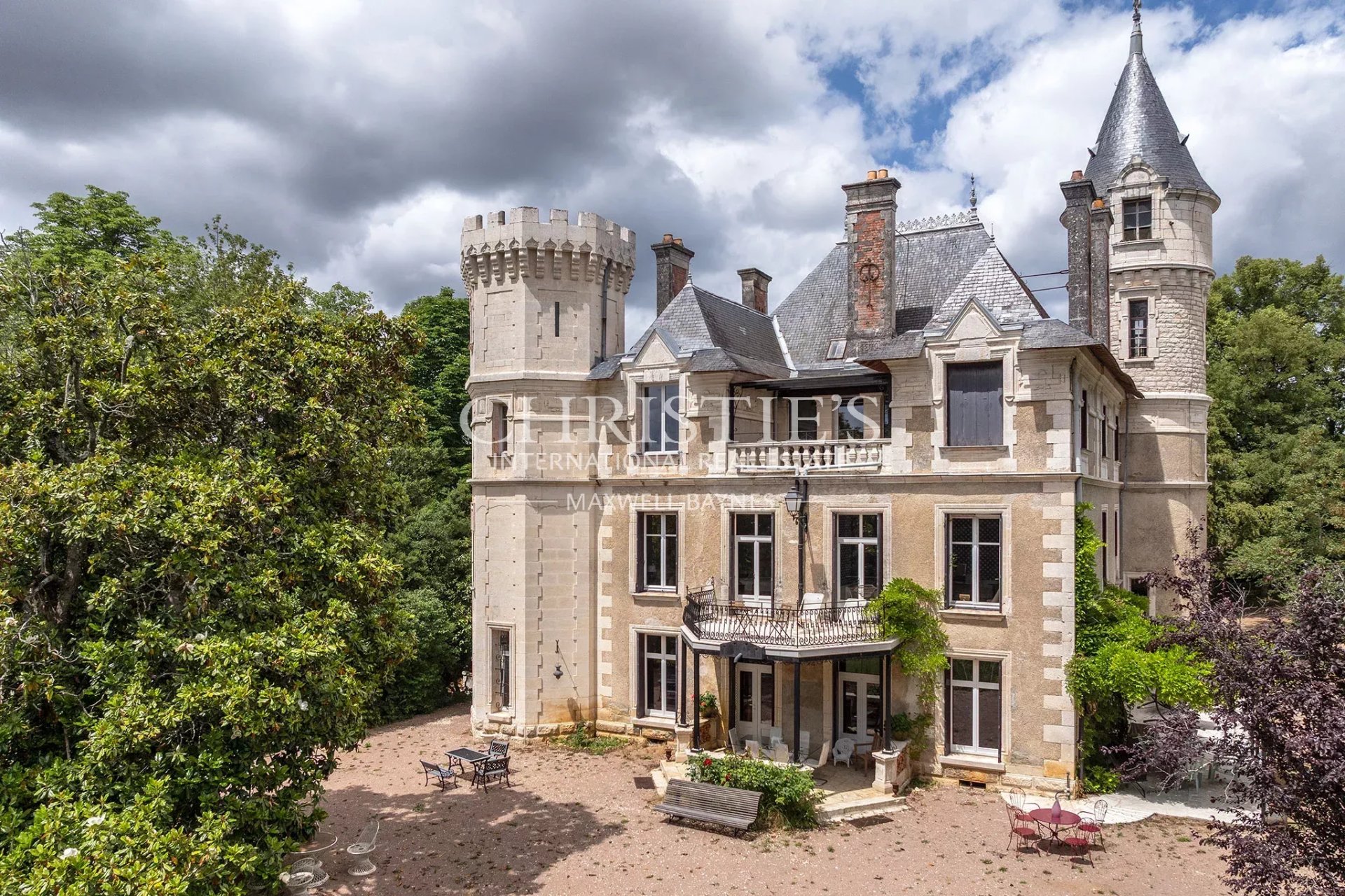 9 Bedroom Chateau's Image 68