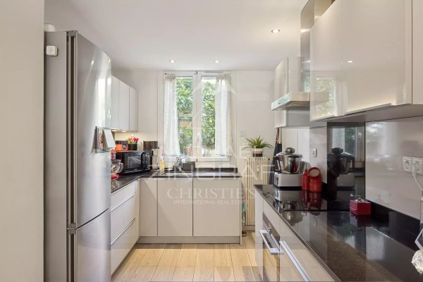 Four-room flat with terrace, parking space and storage room – Beaulieu-sur-Mer town centre — photo 6