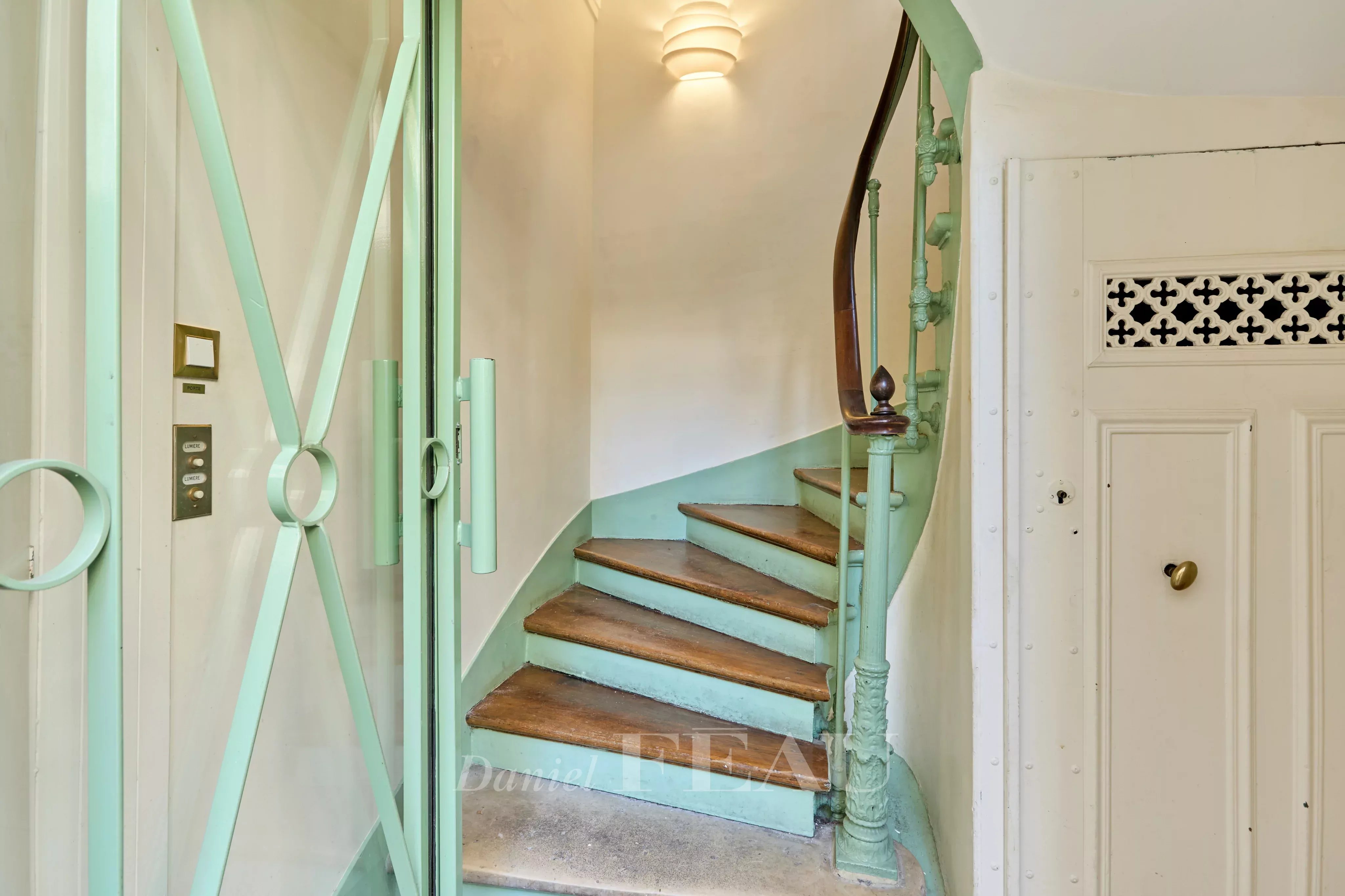 Sale Apartment Paris 6th