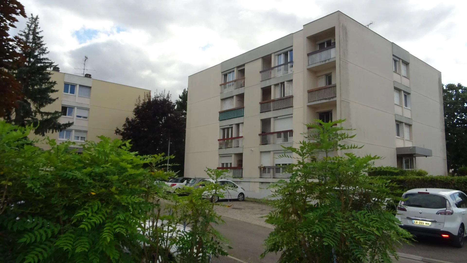 CHEVIGNY ST SAUVEUR APPARTEMENT T4