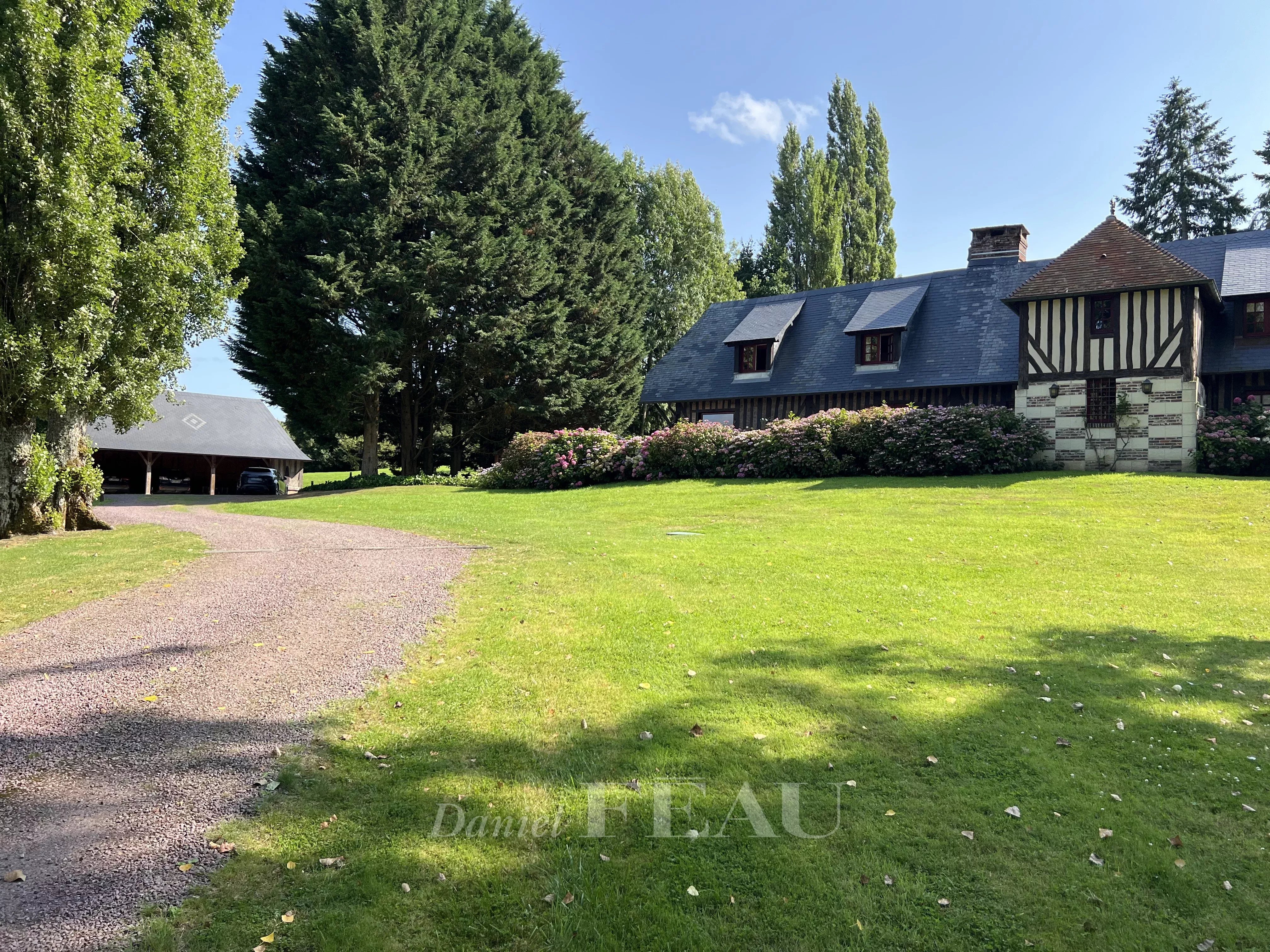 Charming Norman property with swimming pool, outbuilding, and landscaped grounds – Bonneville-la-Louvet