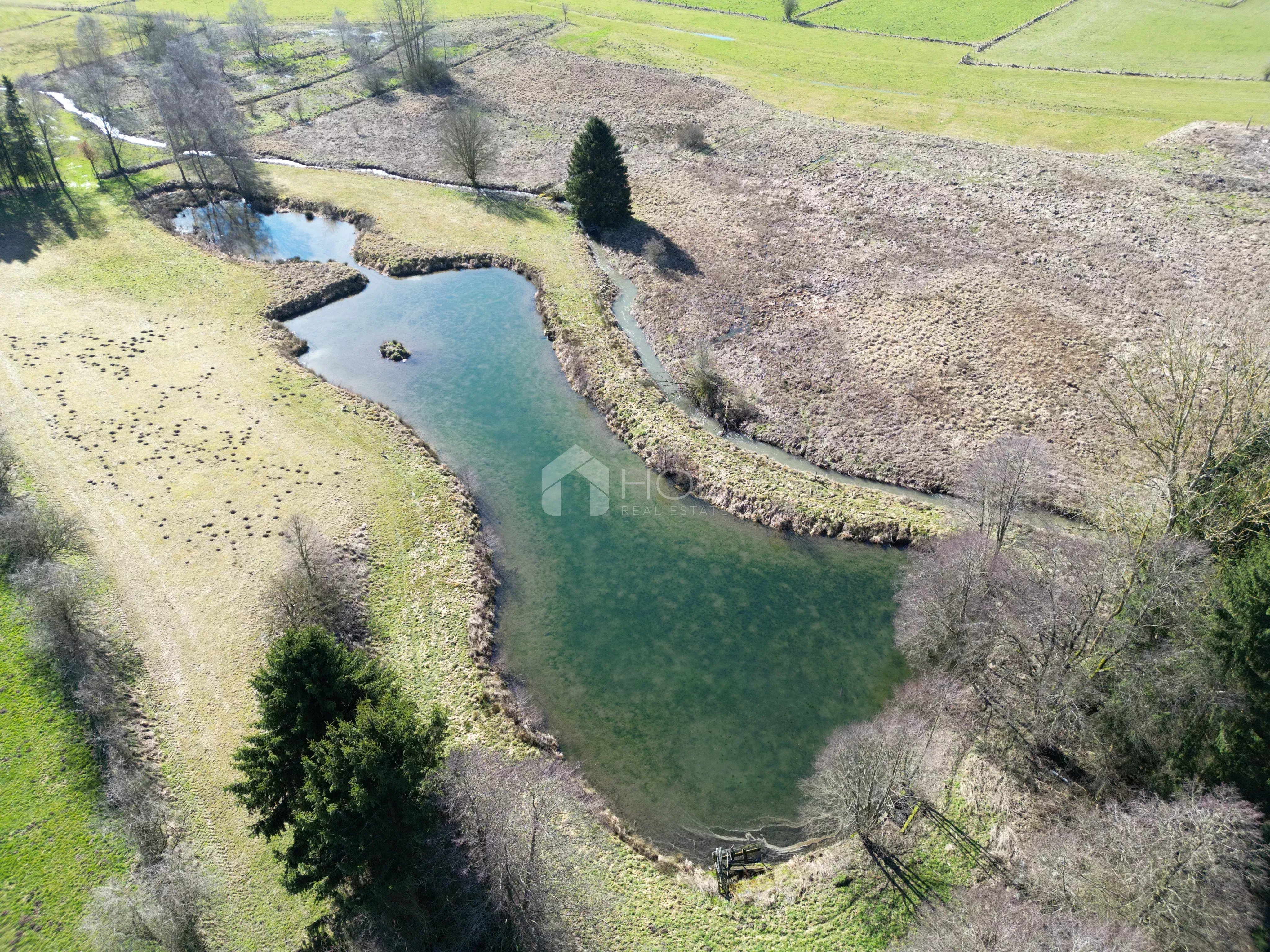 Grundstück zum Verkauf in Amel