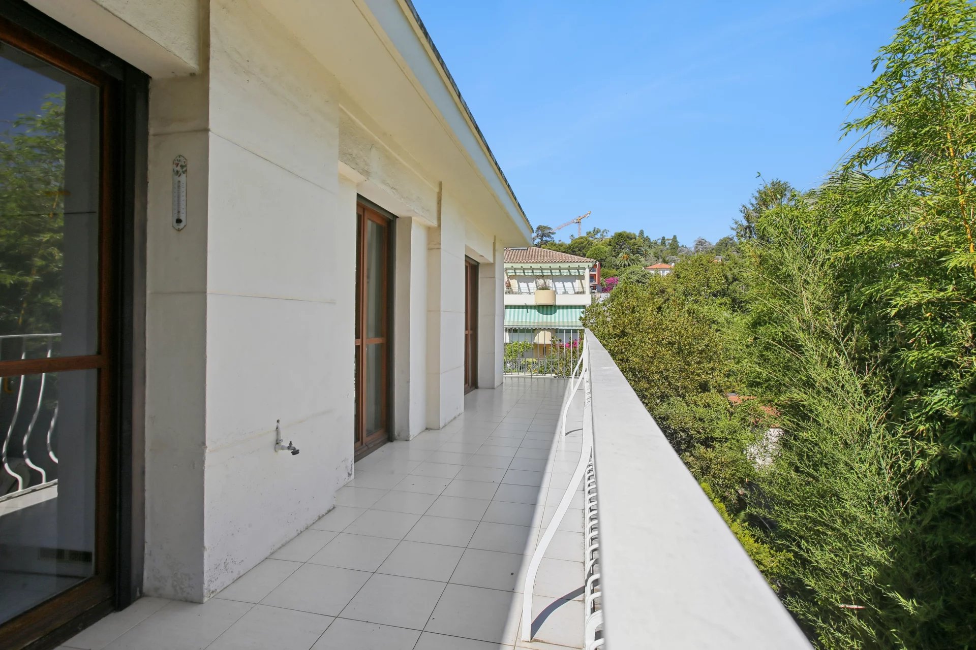 Appartement 3/4 pièces avec de grandes terrasses et vue mer au cœur du village de Saint-Jean-Cap-Ferrat