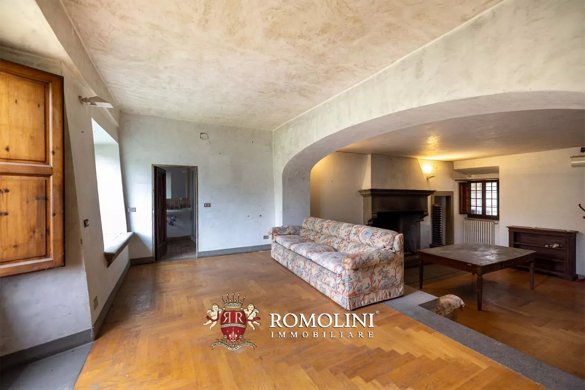 7 Bedroom Villa/Townhouse's Image 26