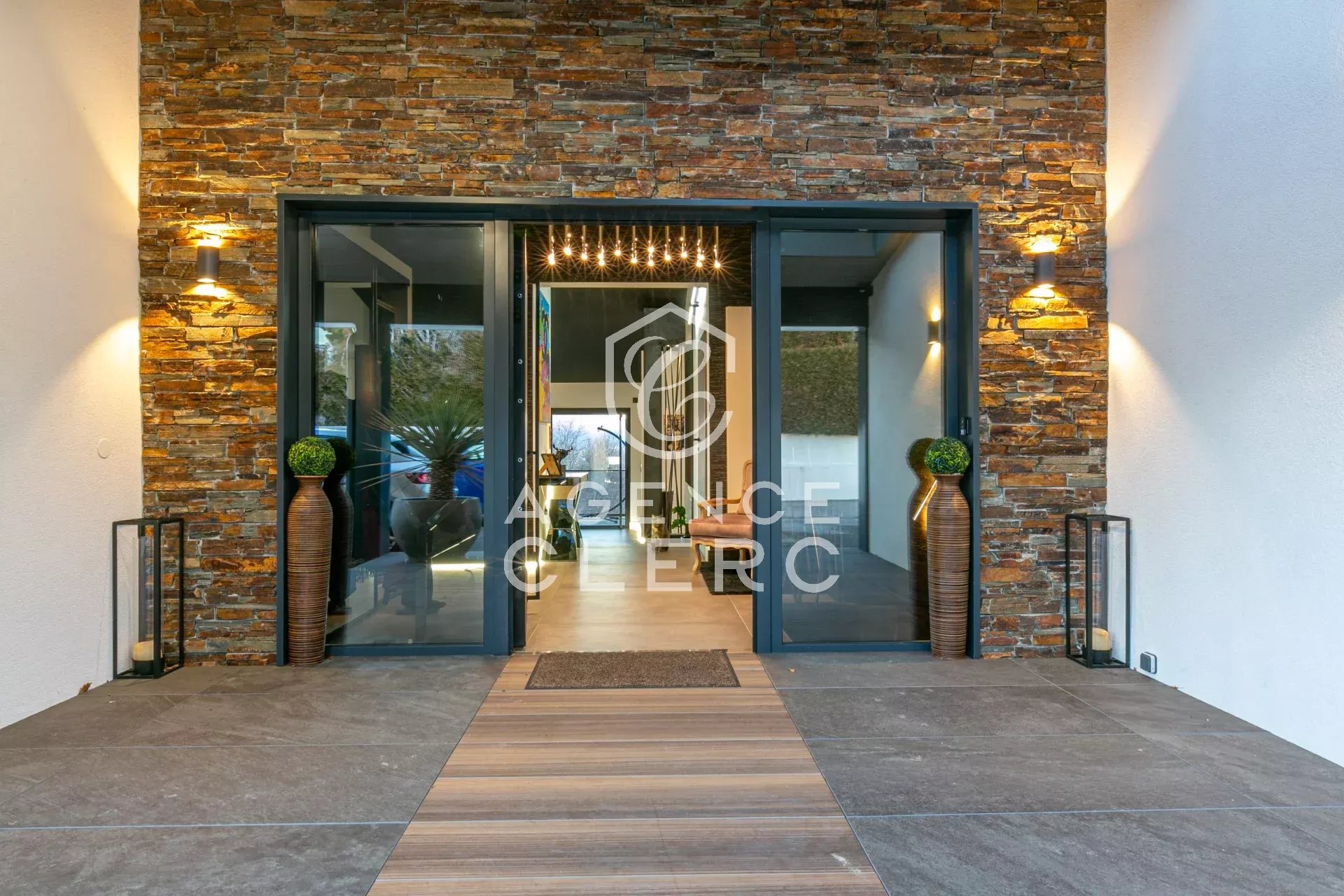 5 Bedroom Villa/Townhouse's Image 35