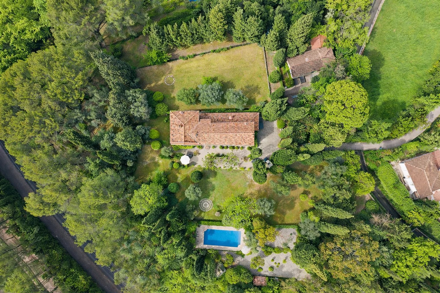 Grasse – Authentic 19th-century farmhouse set within an exceptional landscaped park