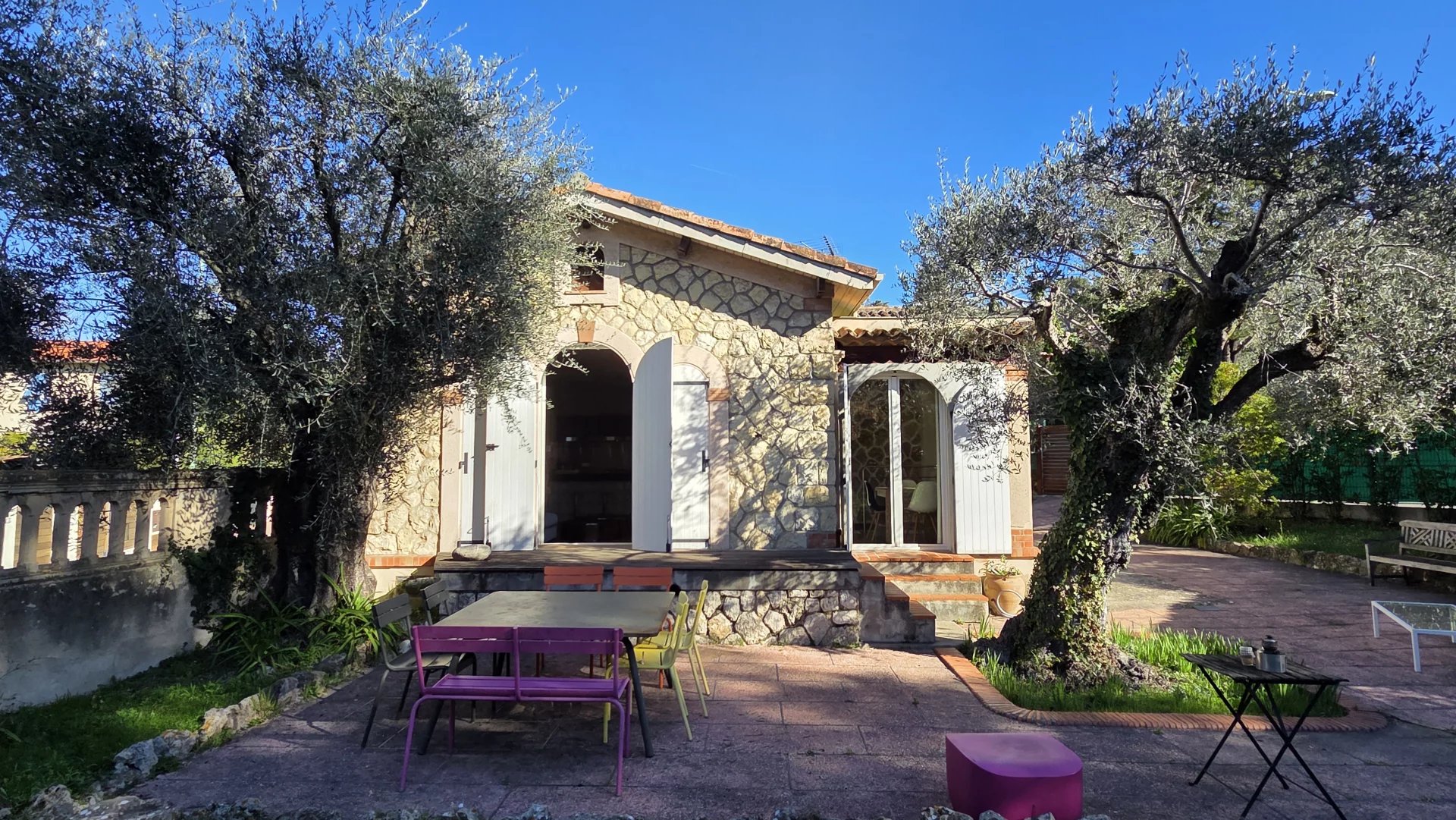 Agence immobilière de 