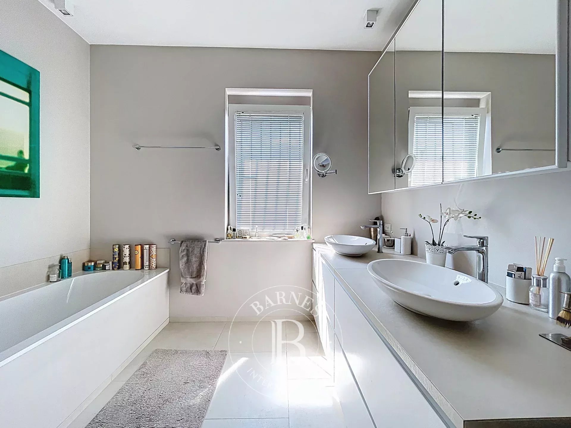 Uccle- Exceptionnelle Maison darchitecte rénovée à vendre