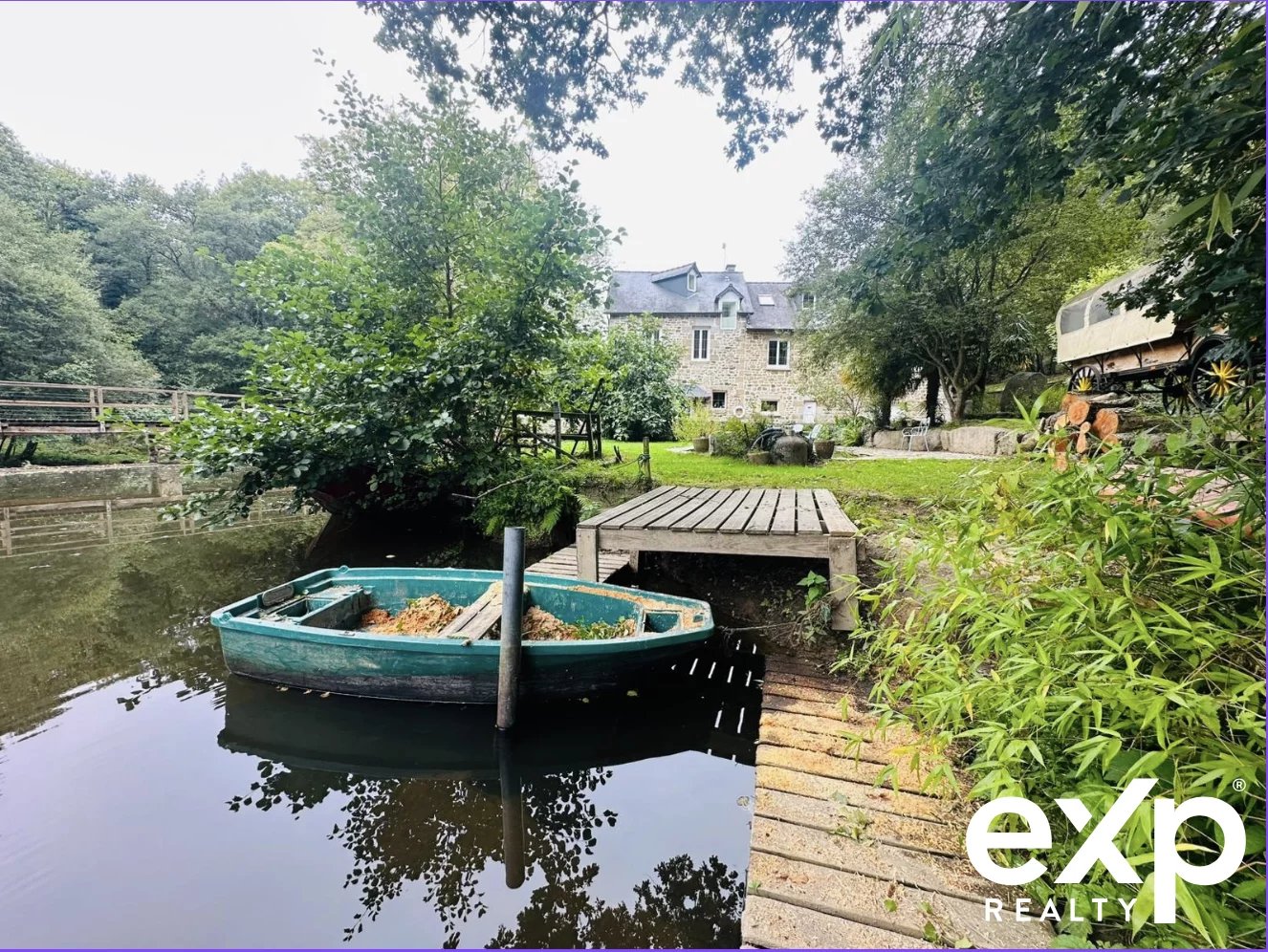 Bien d’exception à 25 minutes de Rennes et 35 minutes du Mont-Saint-Michel Cadre naturel remarquable – 2,6 hectares – Activité touristique possible