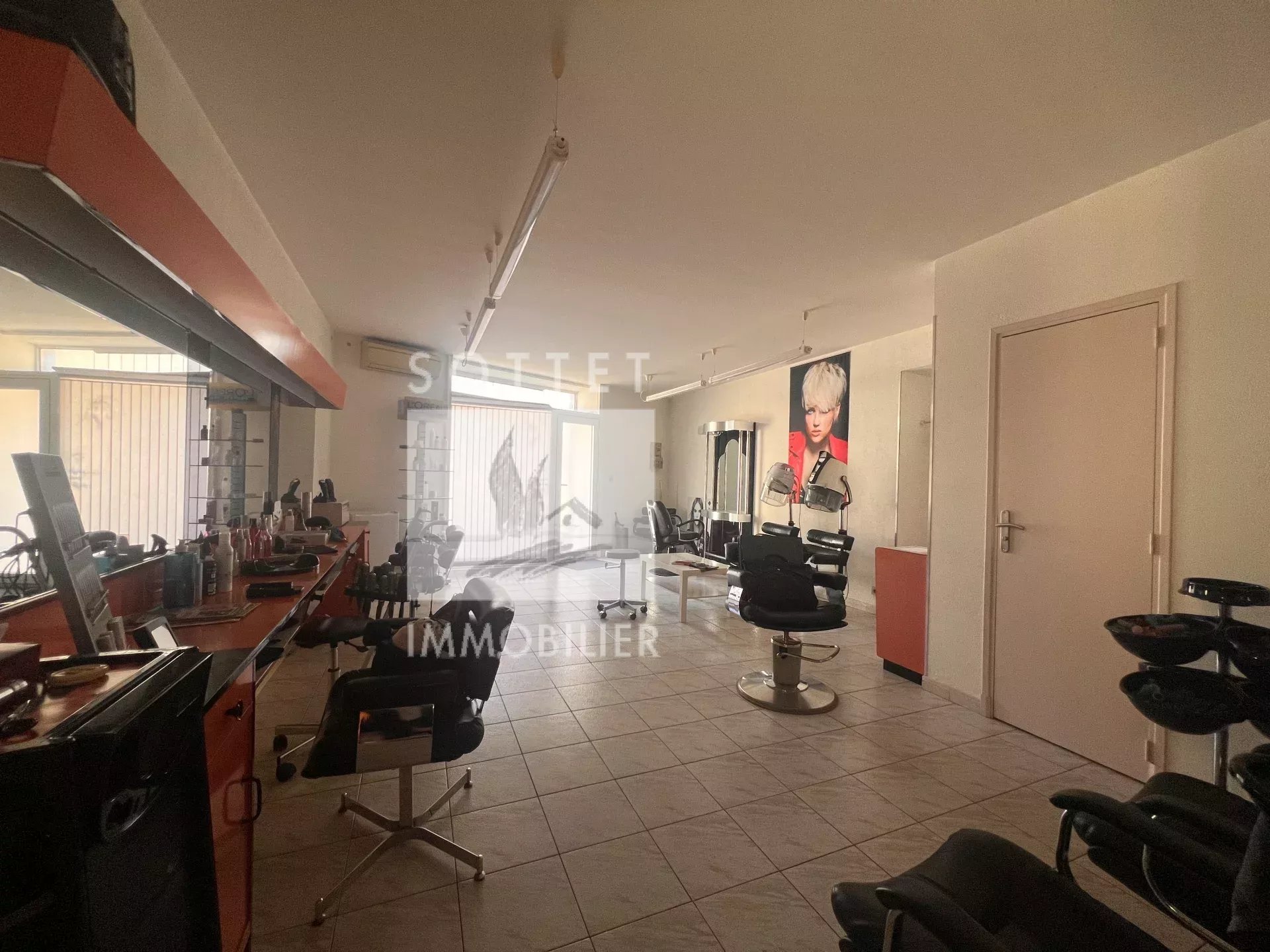 Agence immobilière de 