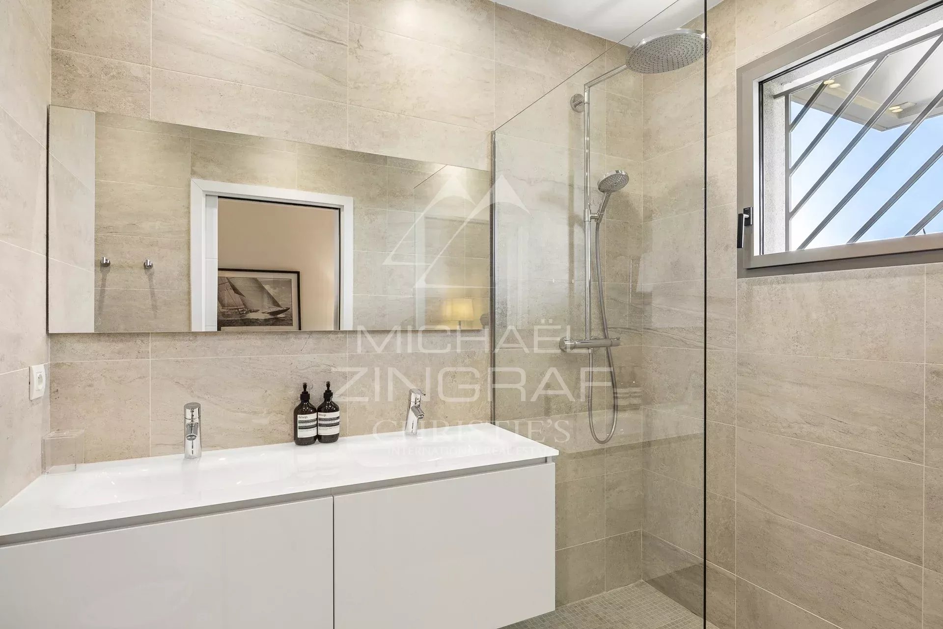 3 Bedroom Apartment/Flat's Image 24