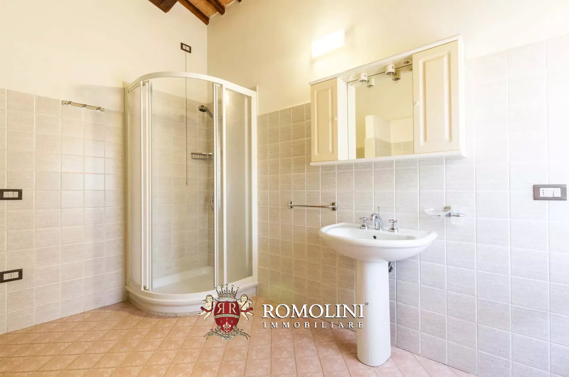 35 Bedroom Villa/Townhouse's Image 28
