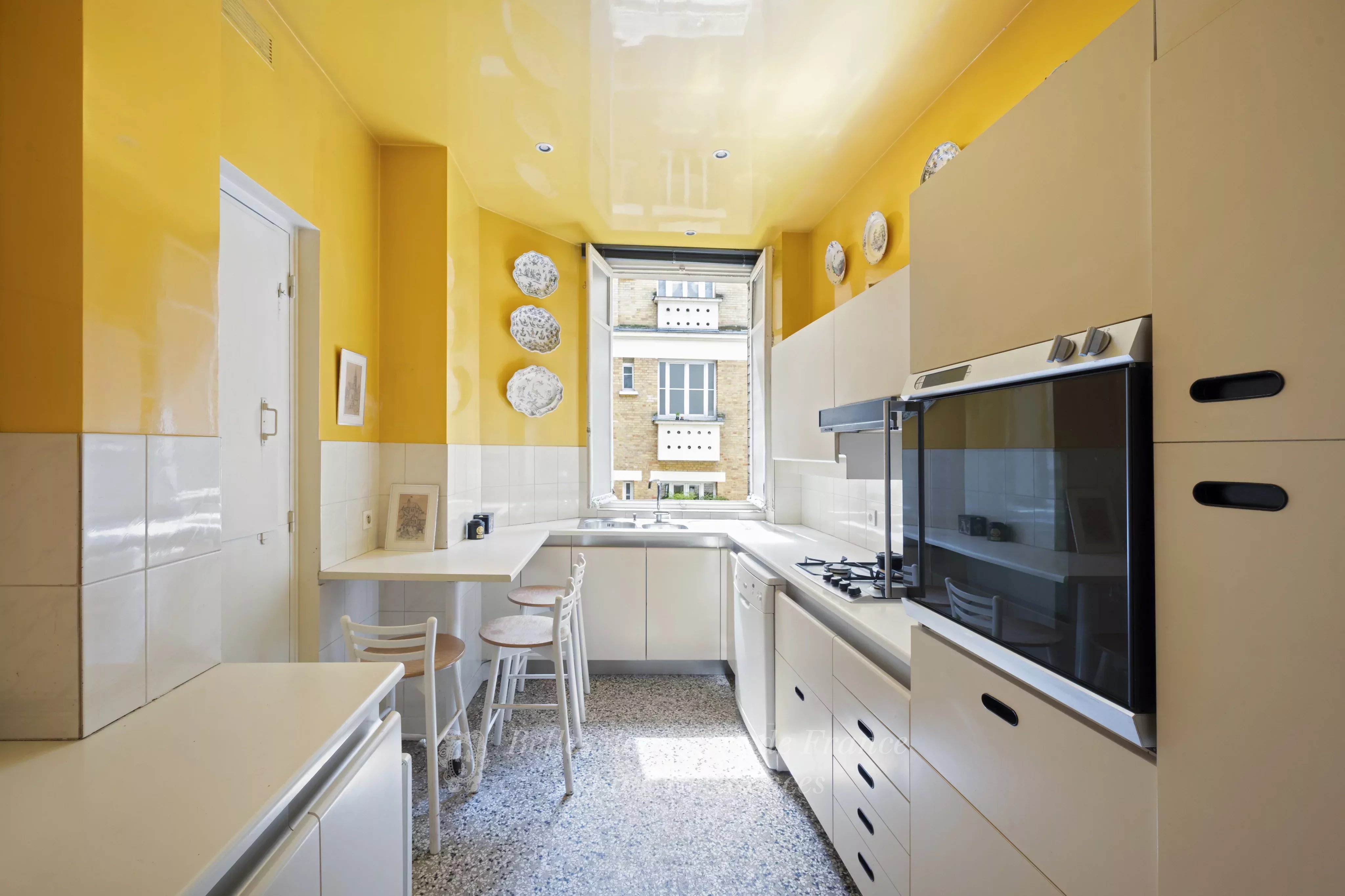Sale Apartment Paris 7th