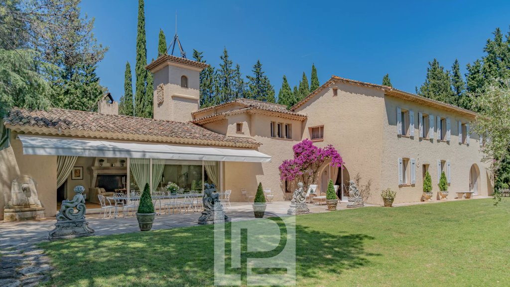 Villa for sale in Auribeau sur Siagne — Historic Provençal estate on the doorstep of Cannes
