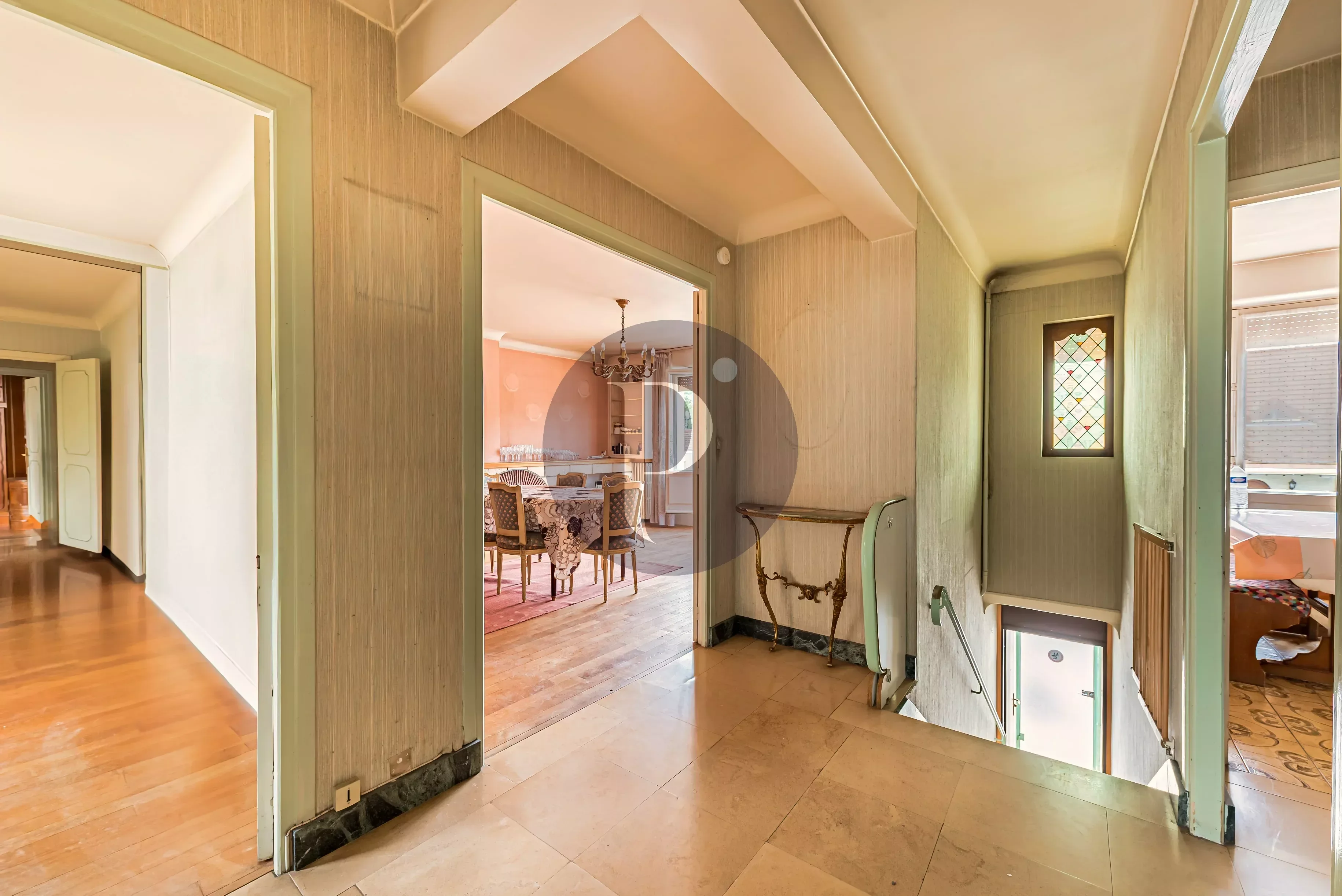 vente-maison-6-pieces-lhay-les-roses-86990436