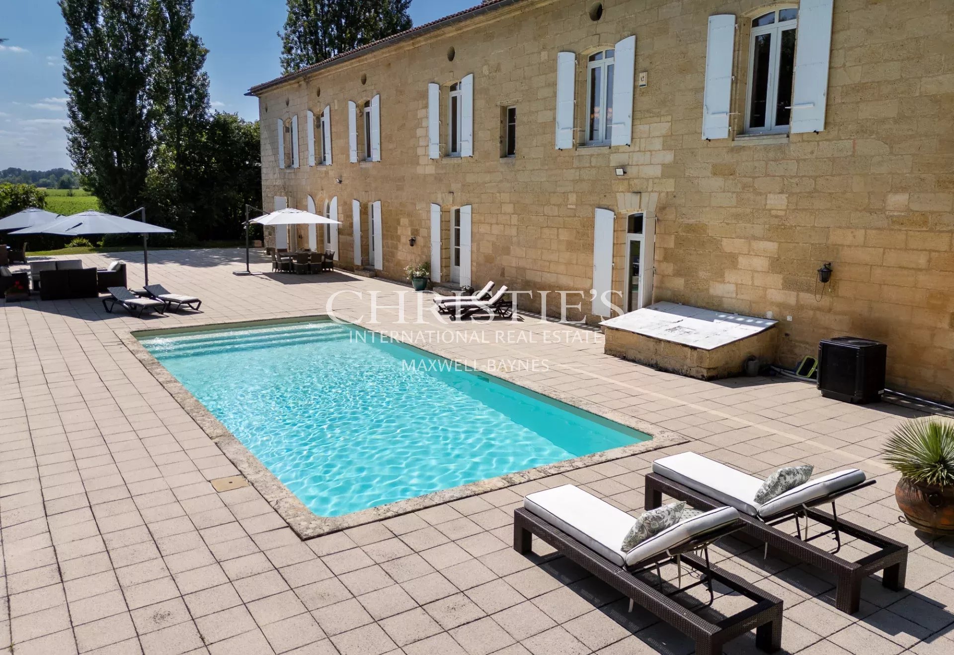 5 Bedroom Villa/Townhouse's Image 20