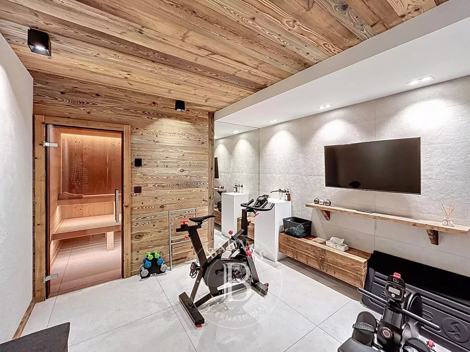 Photo of Châtel – Exceptional Chalet – 230 sqm – Sleeps 10 – Spa, Sauna & Stunning Views