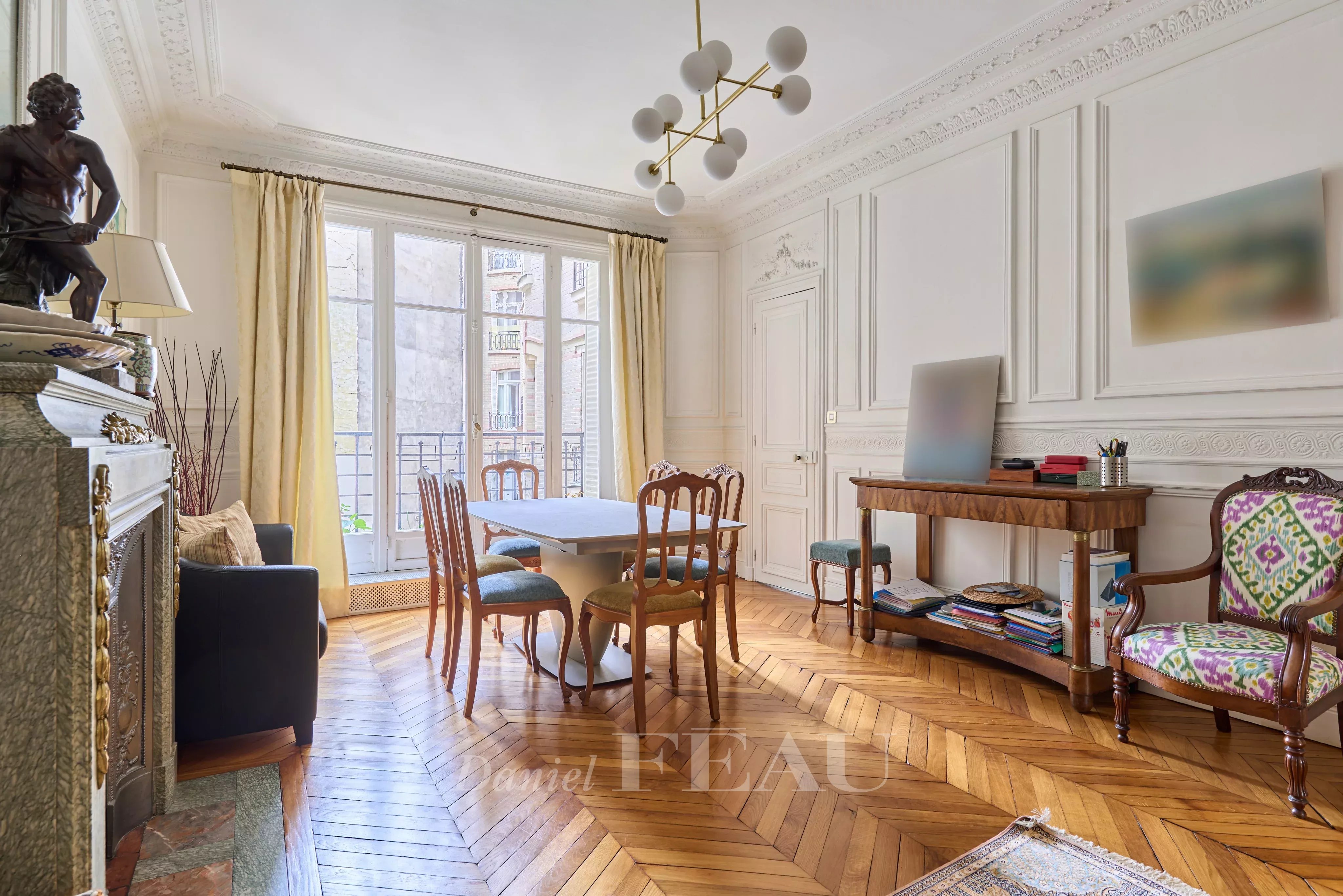 Sale Apartment Paris 16th