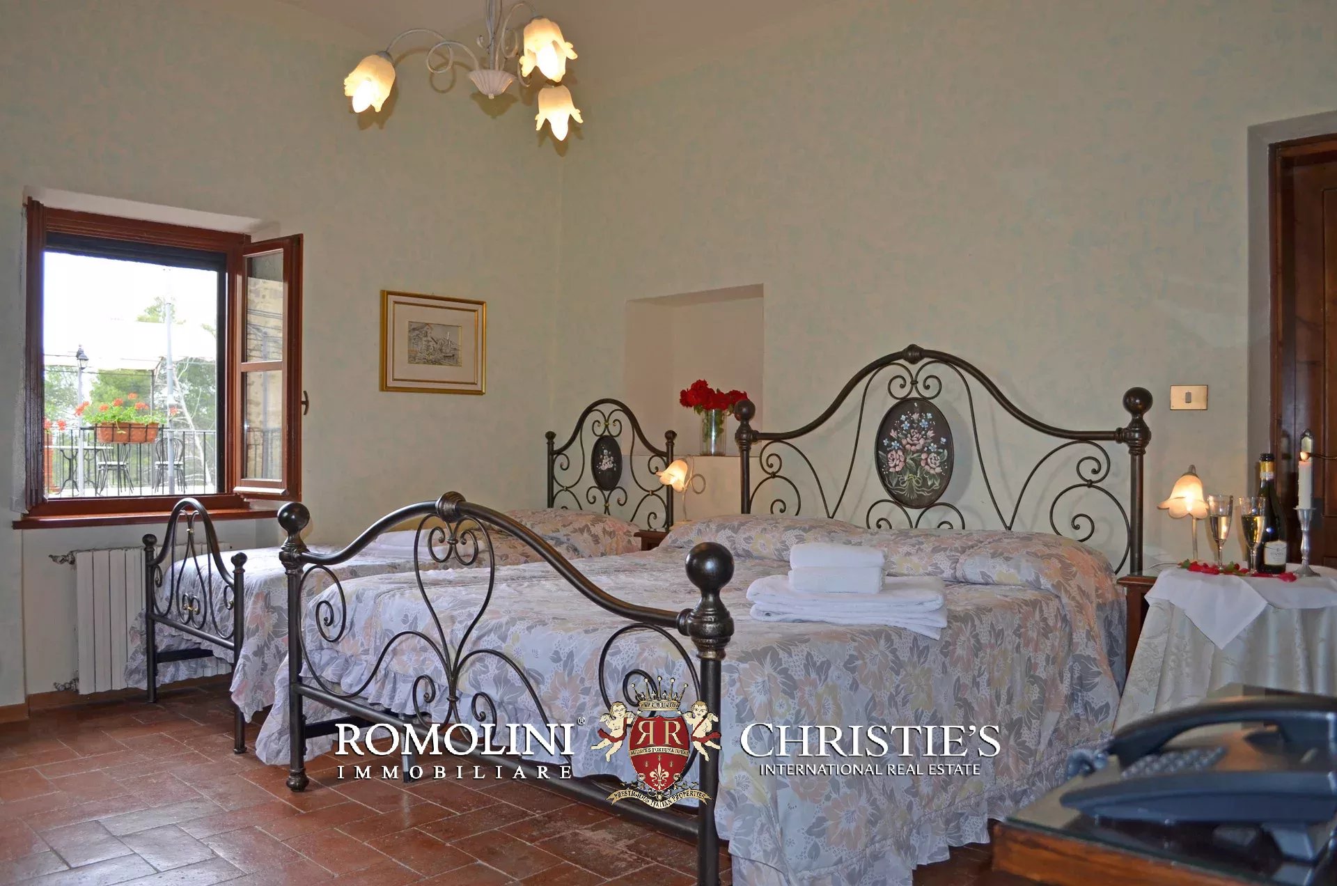 32 Bedroom Villa/Townhouse's Image 42