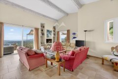Elegant Provençal villa — photo 4 of 7