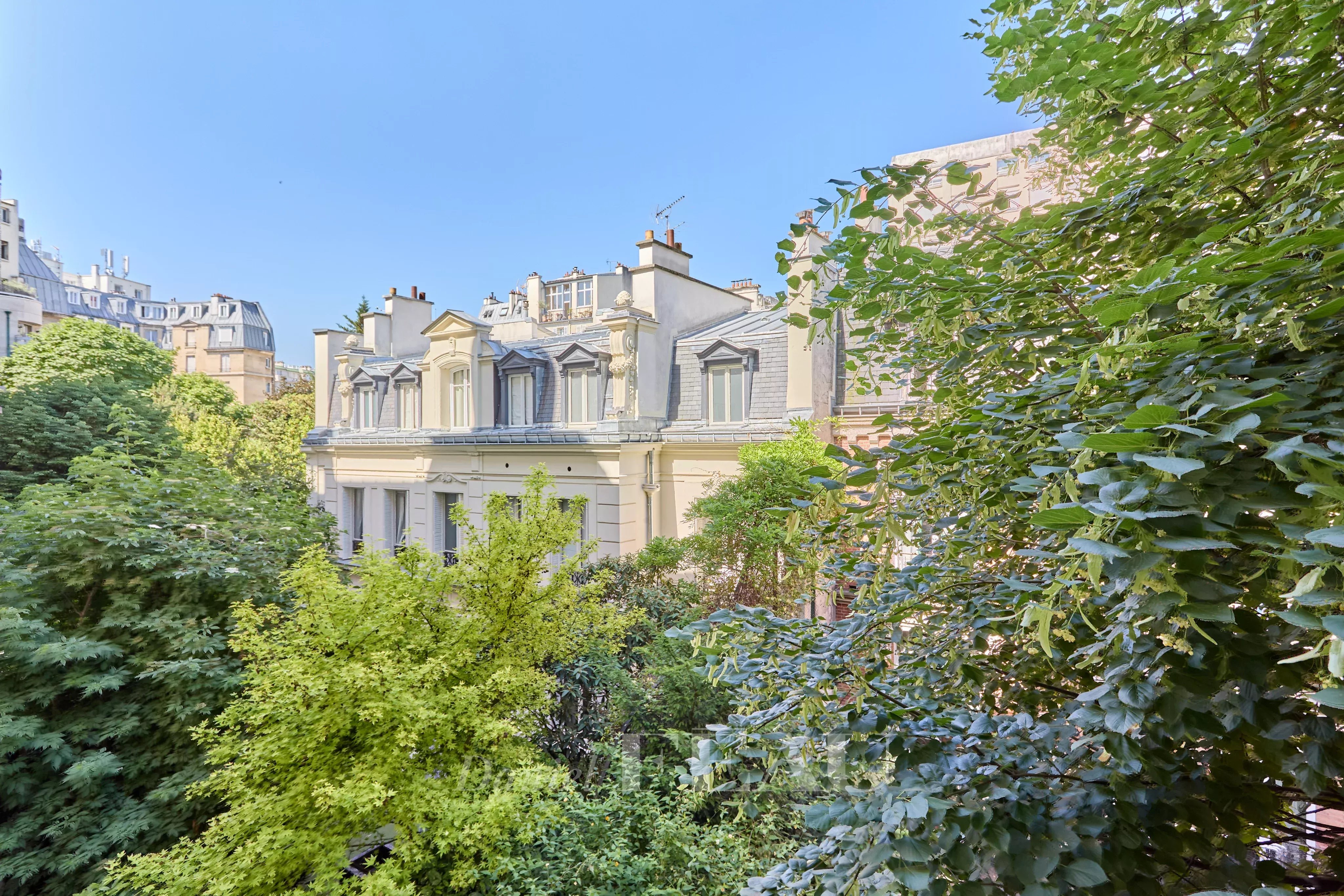Rental Apartment Paris 16th