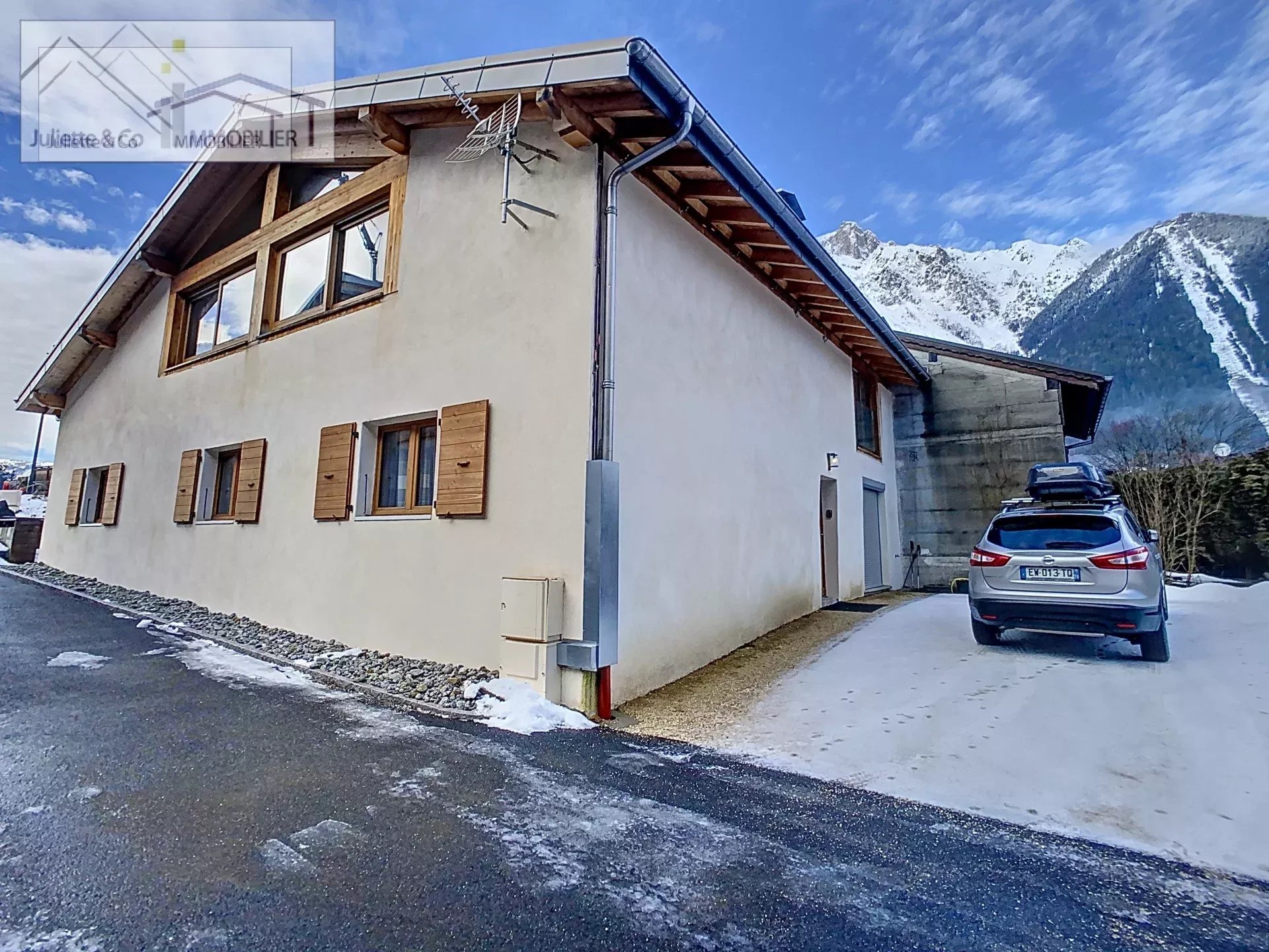 Photo of Chamonix F4 a stone's throw from the city center, completely renovated