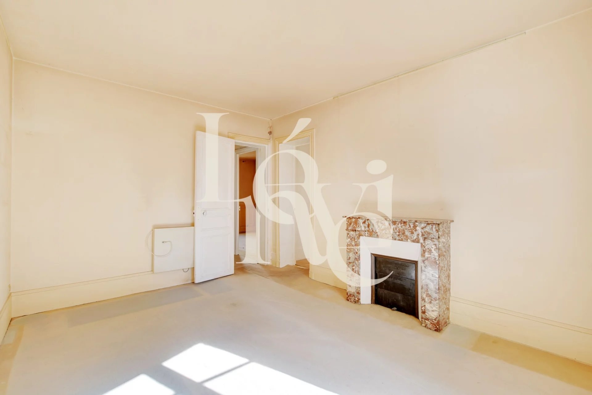 APPARTEMENT - 4 PIÈCES - 67M2 - 75013 PARIS