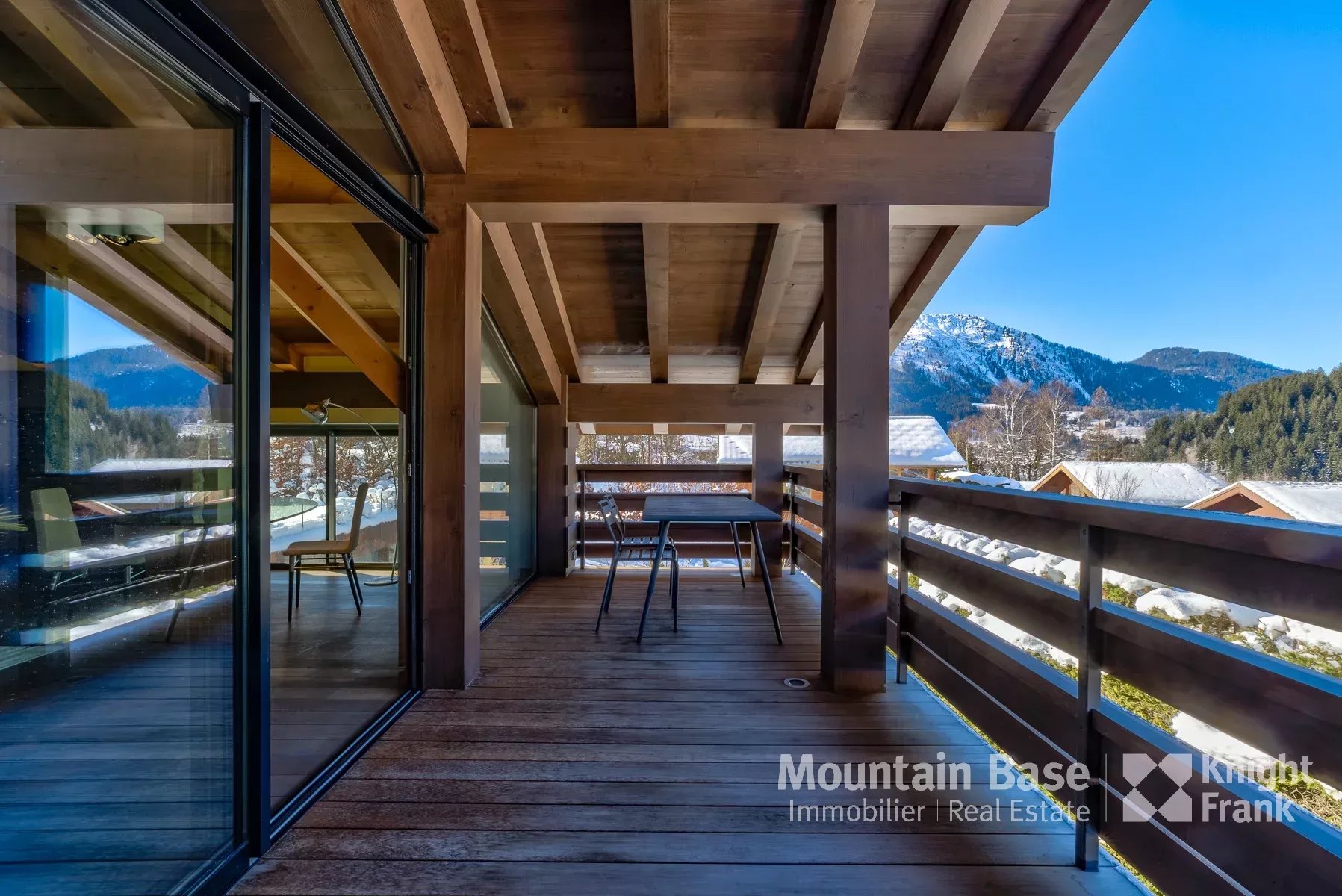 Photo of Beautifully designed, contemporary 4/5 bedroom chalet in a quiet area of Les Houches