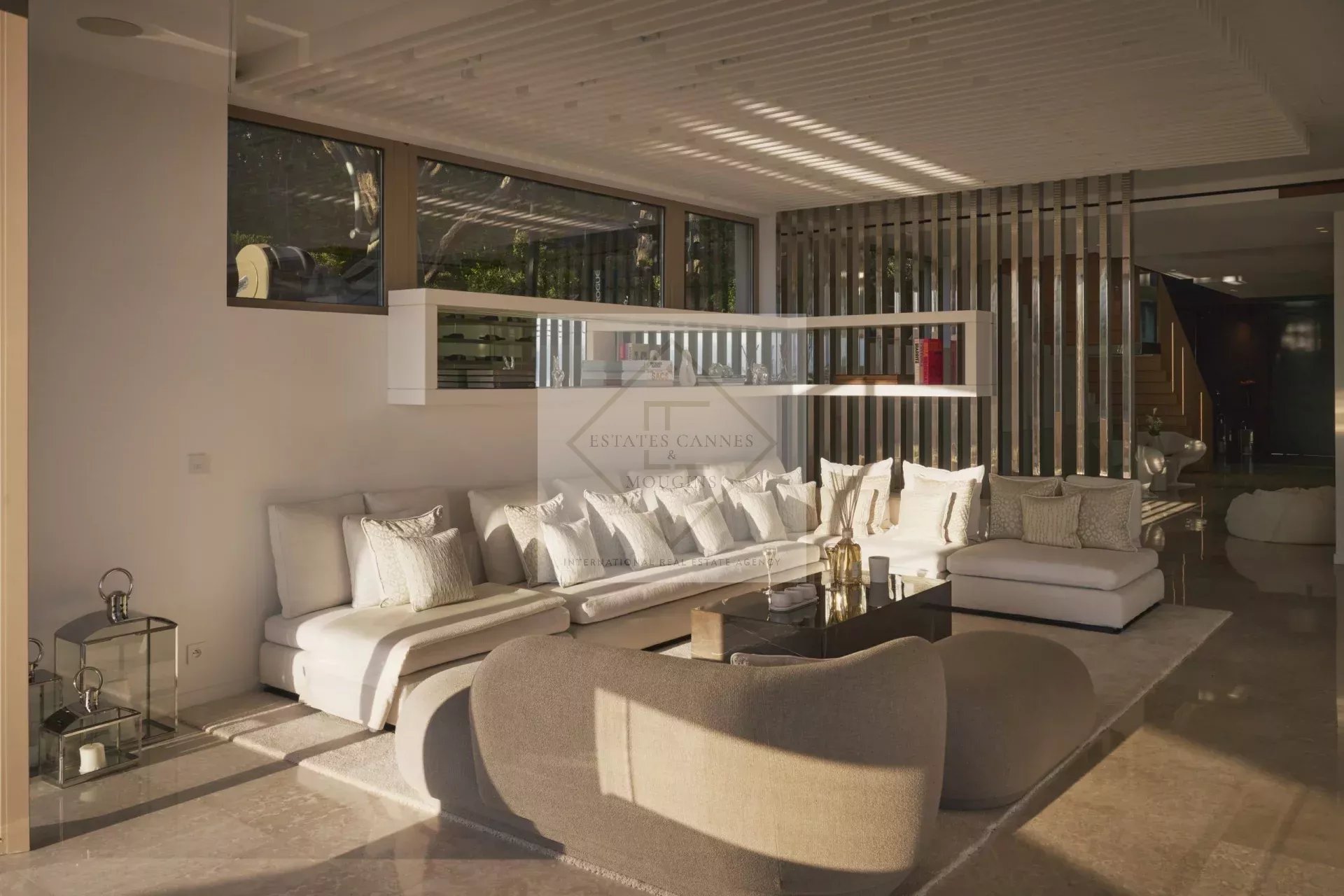 Villa Ultra-Luxe Neuve à Cannes – Location Saisonnière d’Exception — photo 12