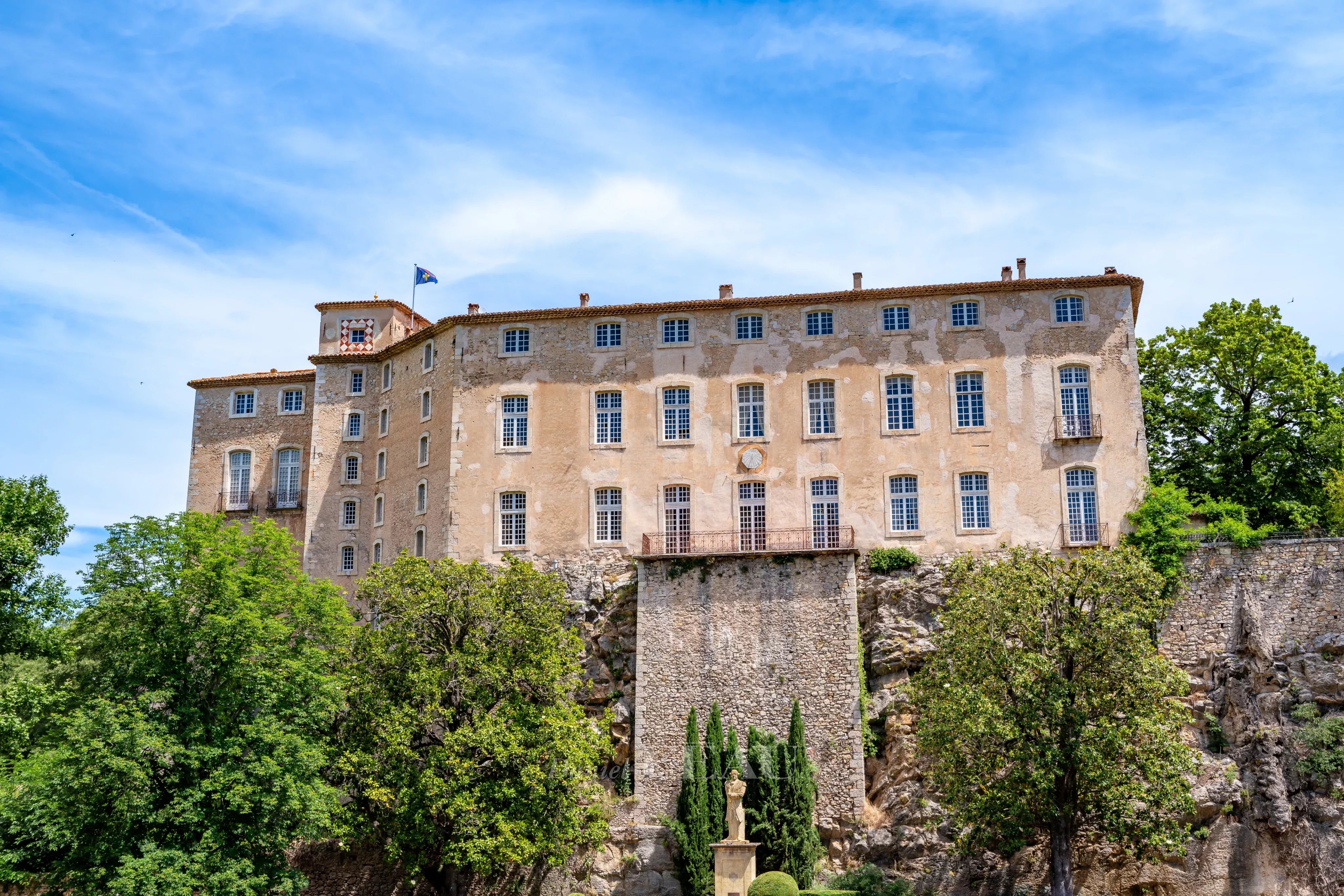 Entrecasteaux - Château du XIème siècle