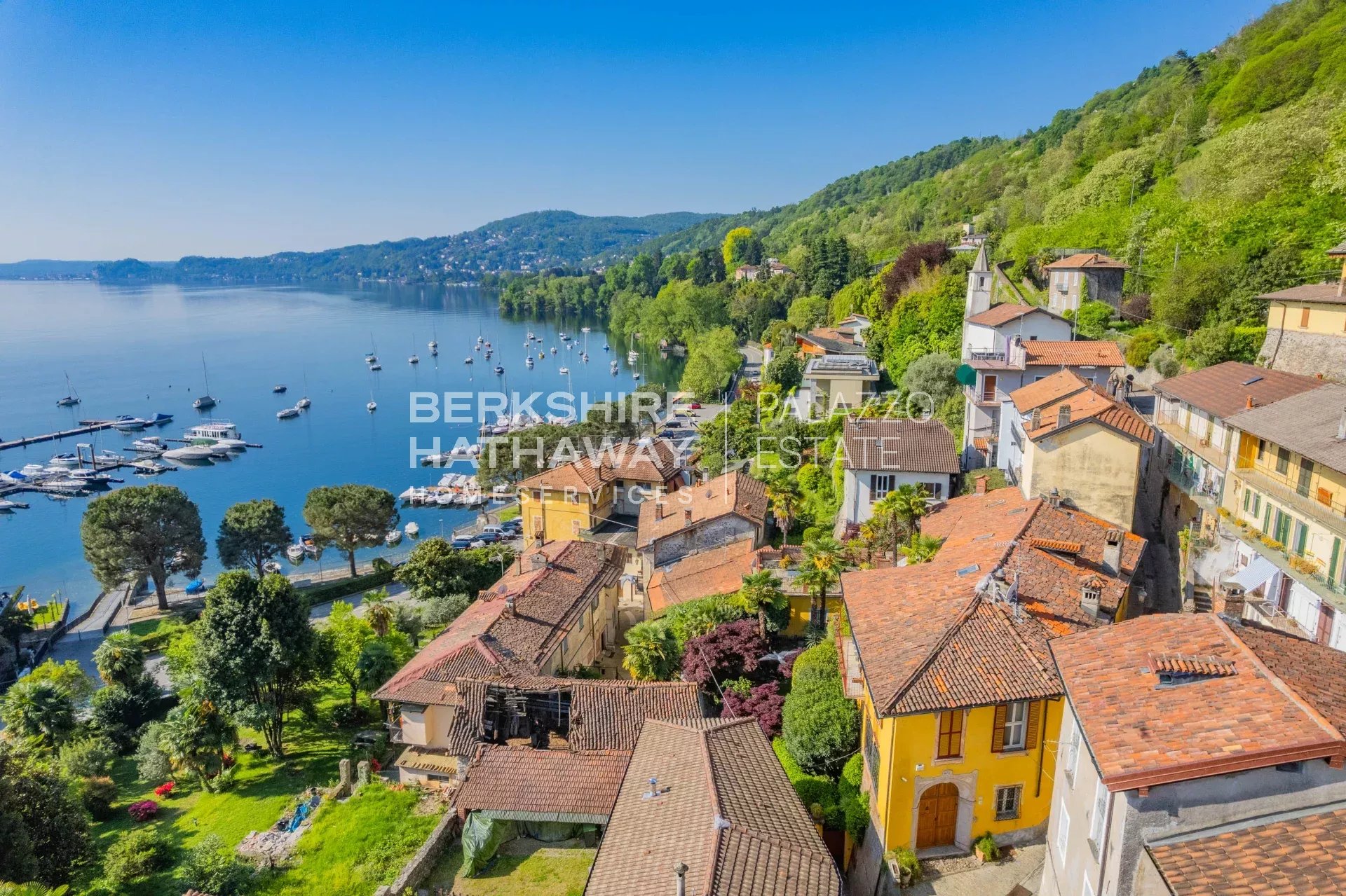 Historic Residence with Three Independent Units and Panoramic Lake Maggiore Views in Solcio di Lesa