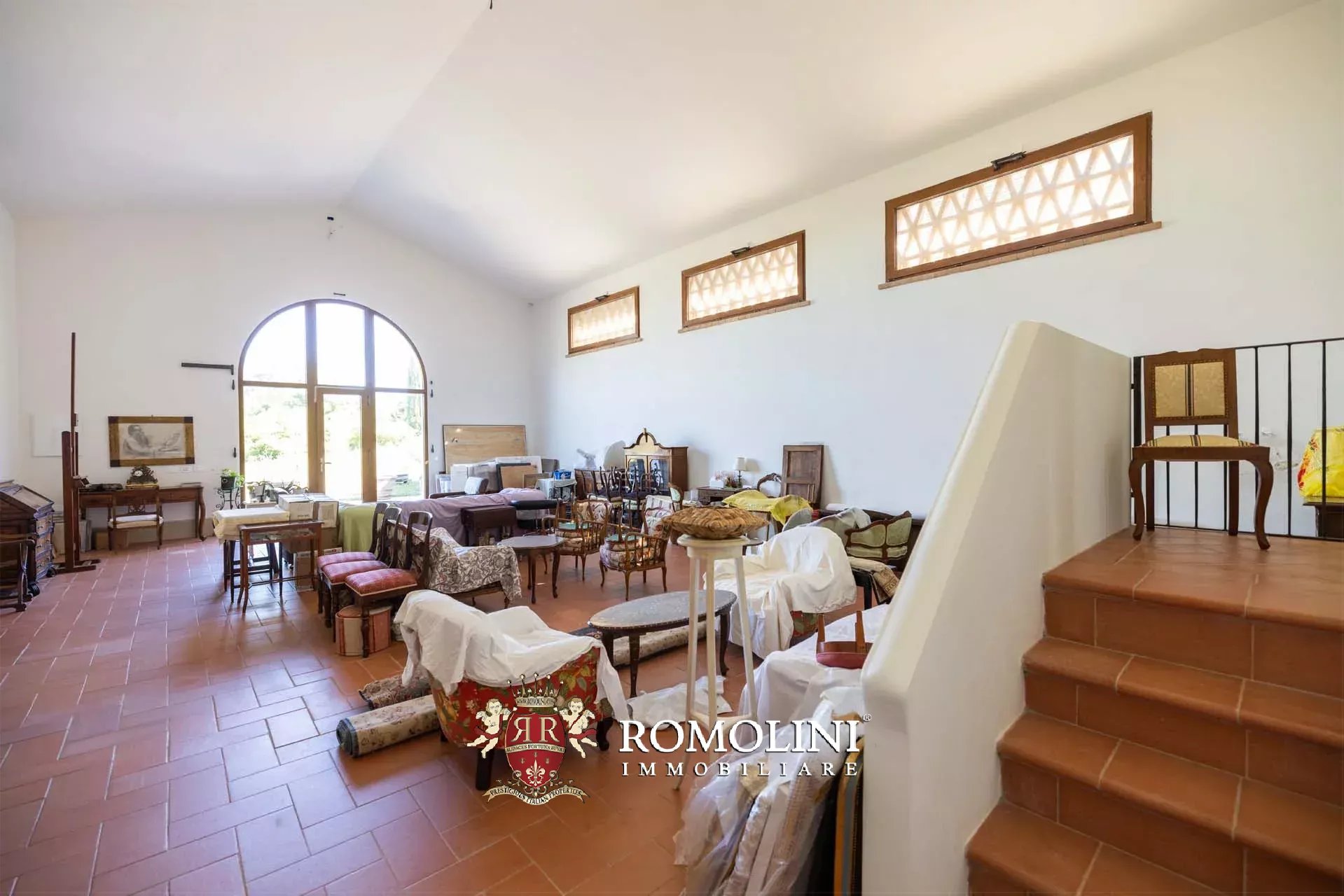 8 Bedroom Villa/Townhouse's Image 21