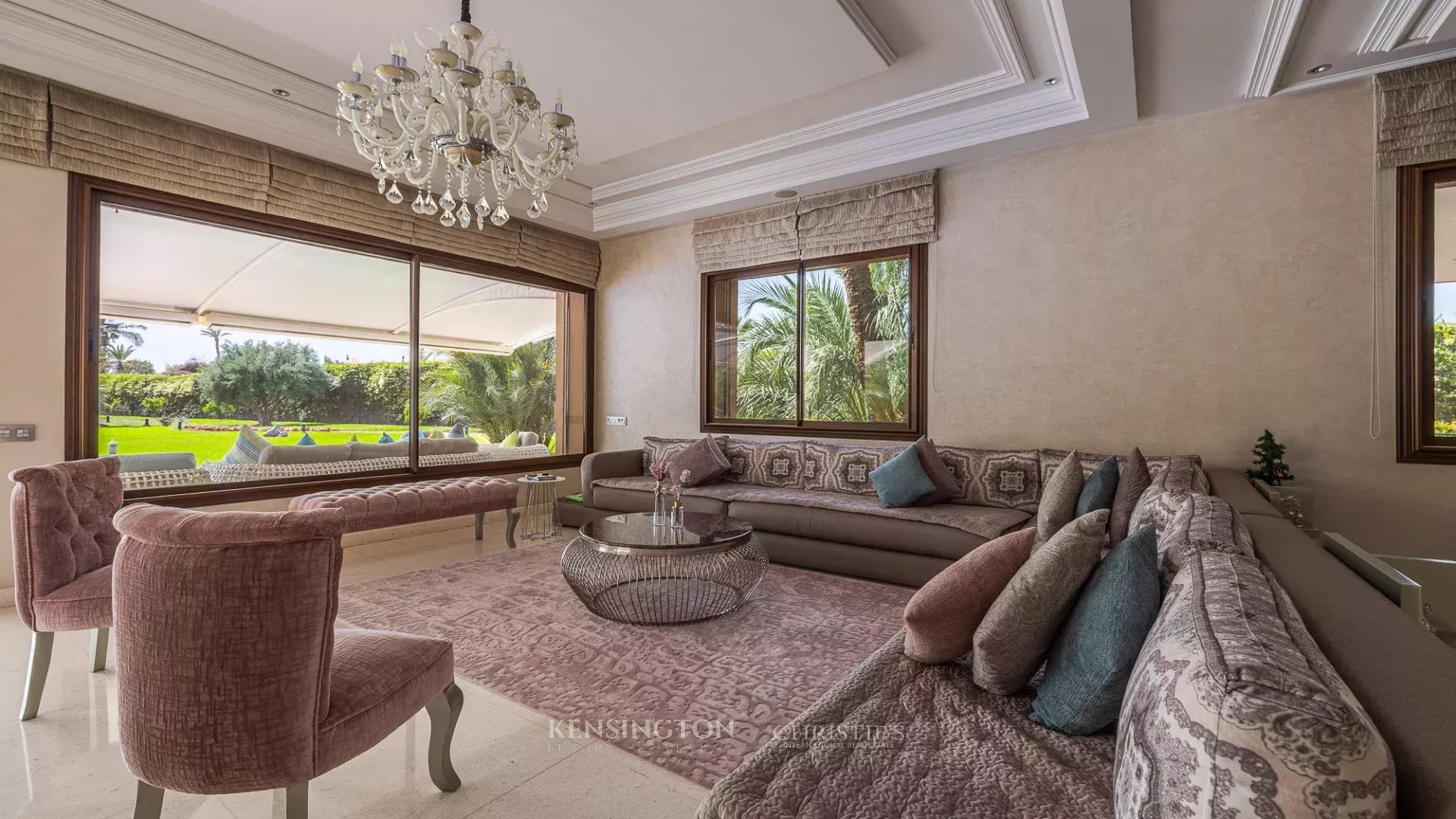 9 Bedroom Villa/Townhouse's Image 10