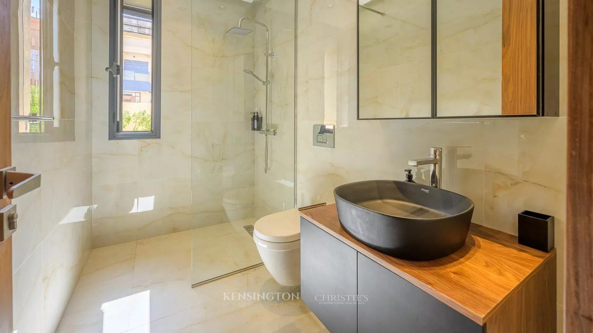 4 Bedroom Villa/Townhouse's Image 17